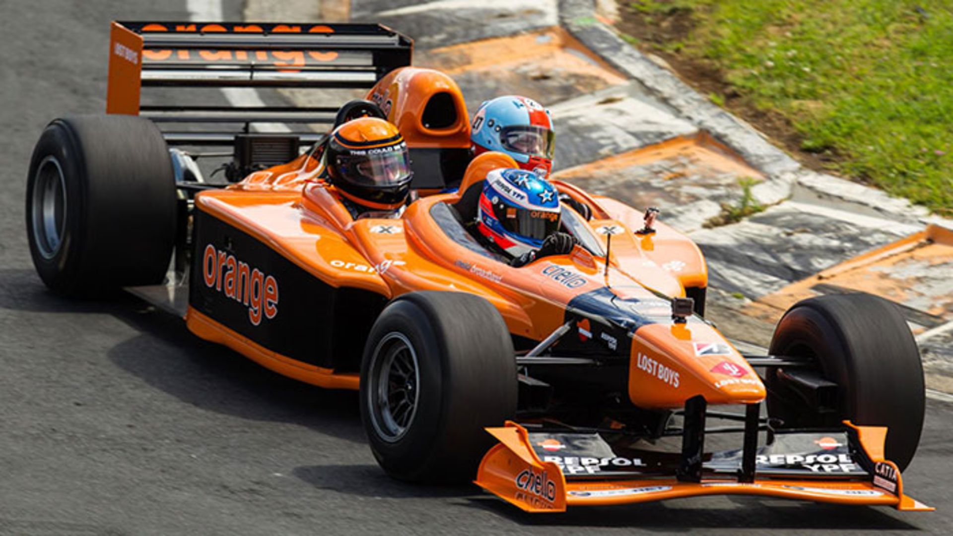 خودروی فرمول یک Arrows AX3