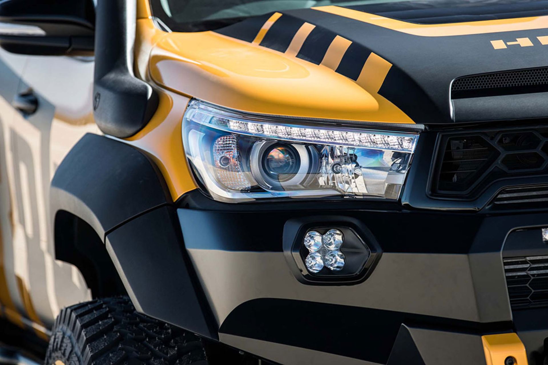 تویوتا هایلوکس تونکا