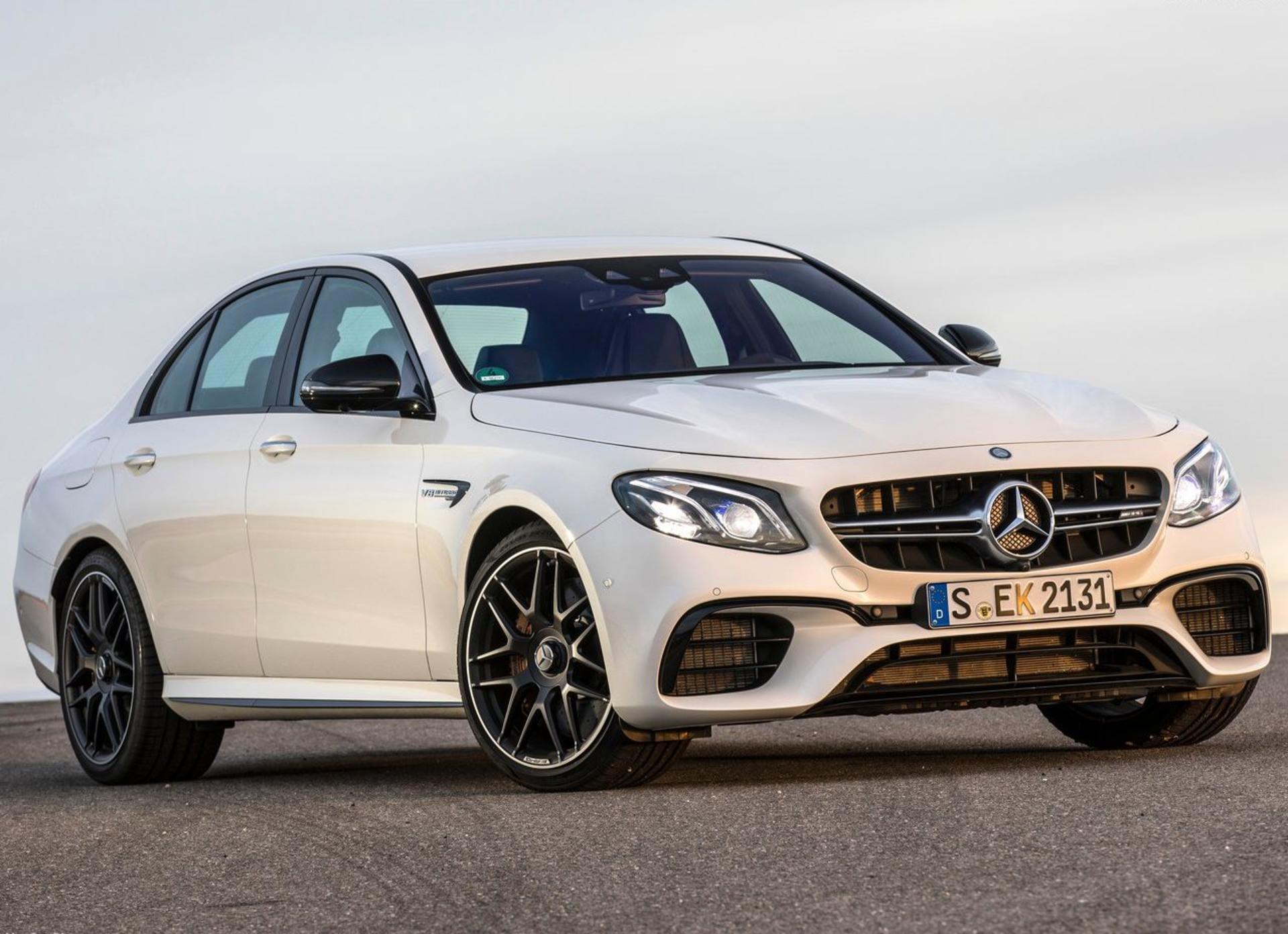 مرسدس  2017 Mercedes Benz AMG E63 S 