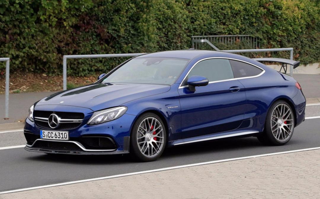 مرسدس AMG C63 R