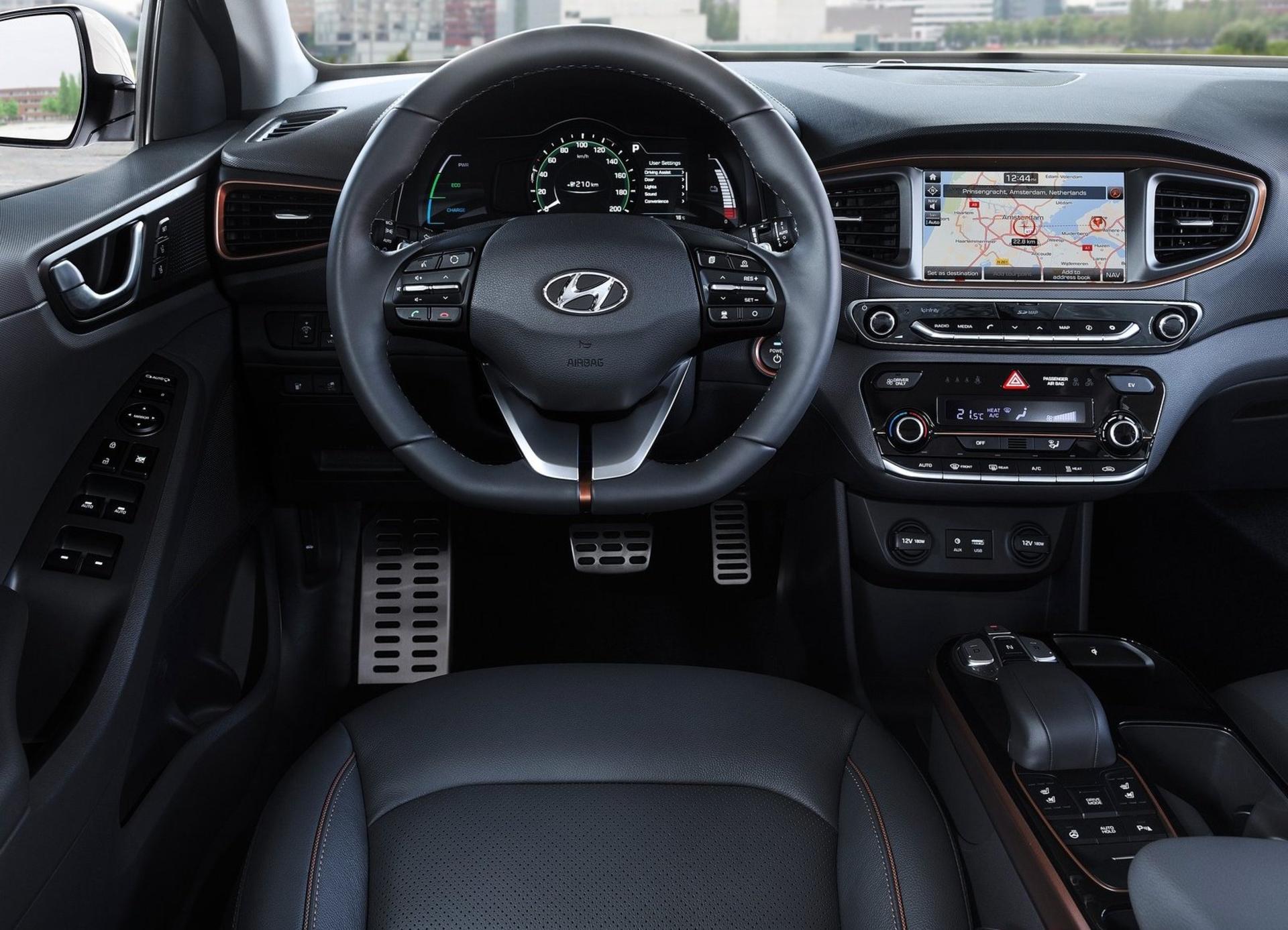 هیوندای آیونیک Hyundai ioniq 2017