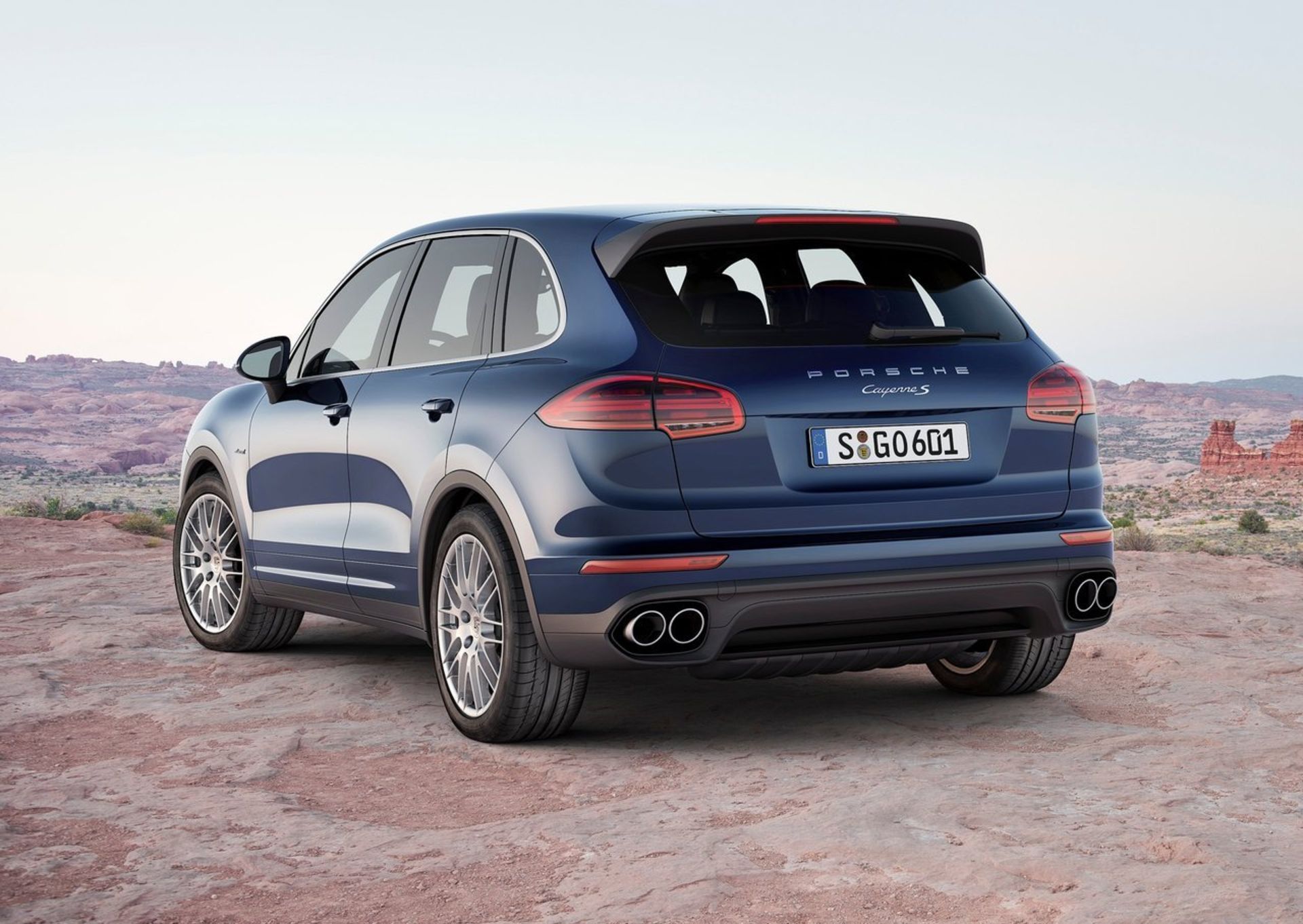 پورشه کاین Porsche Cayenn