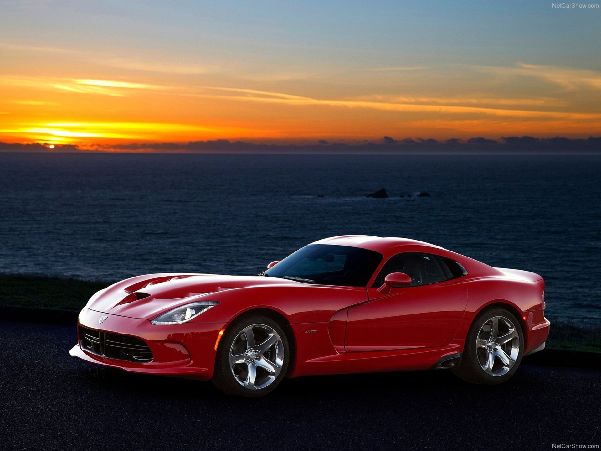 دوج وایپر  Dodge-SRT_Viper-2013