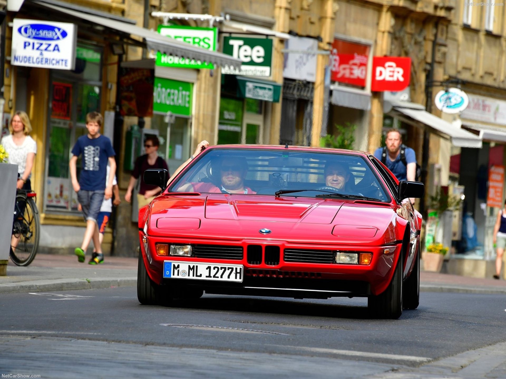 سوپر اسپرت بی ام و BMW-M1-1977