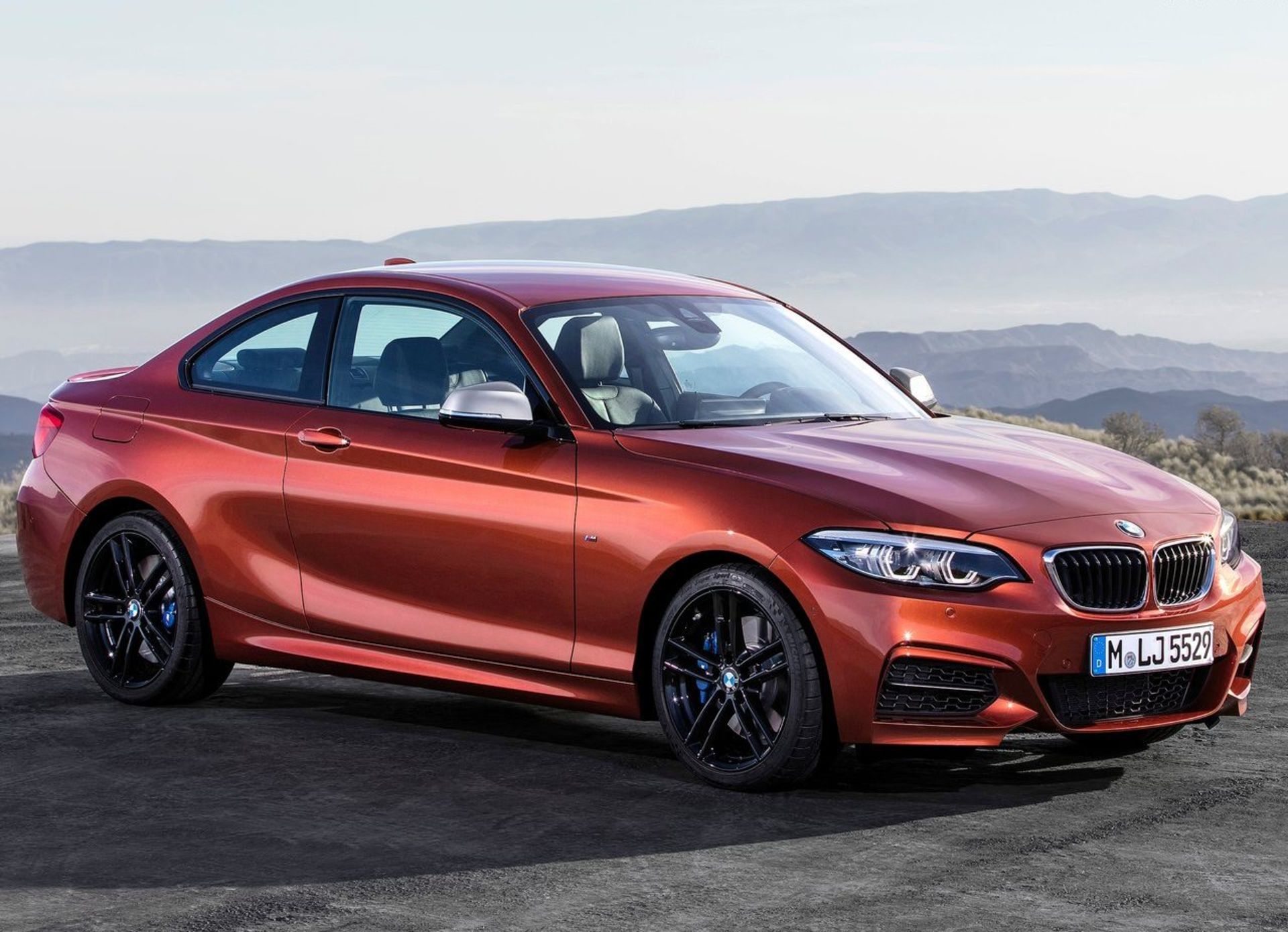 BMW-M240i_Coupe-2018