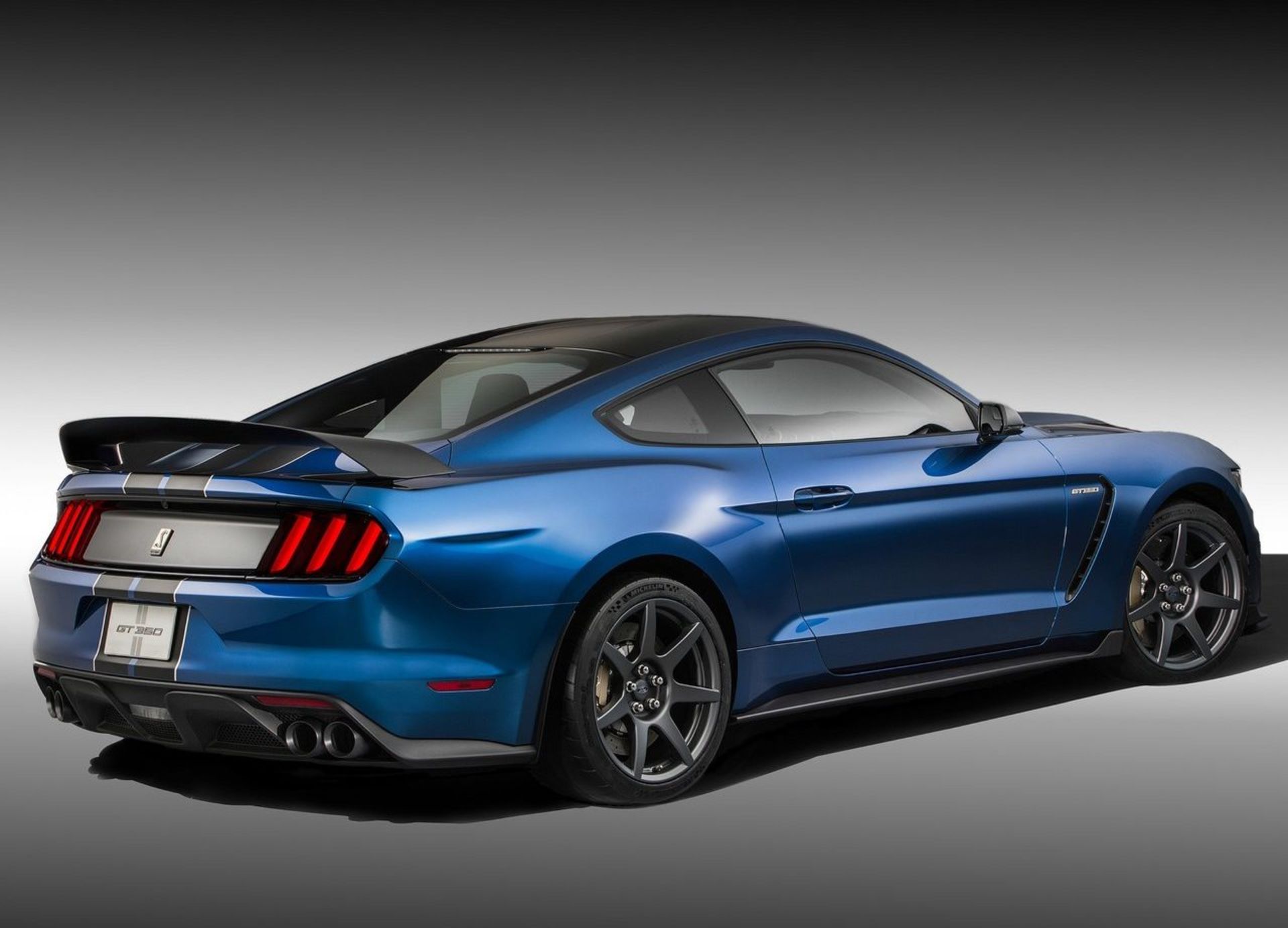 فورد موستانگ شلبی Ford mustang shelby gt350R