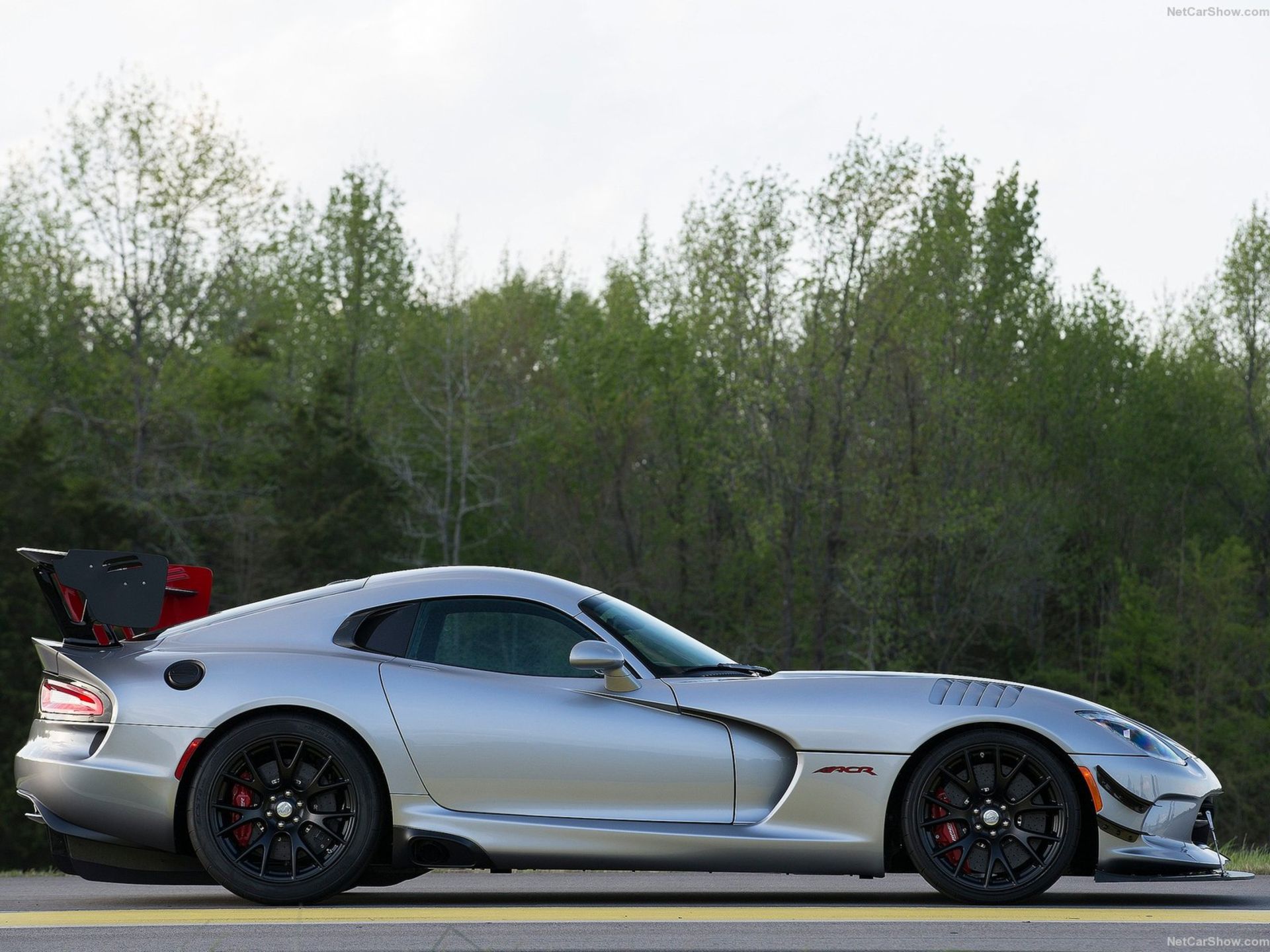 دوج وایپر  Dodge-SRT_Viper-2013