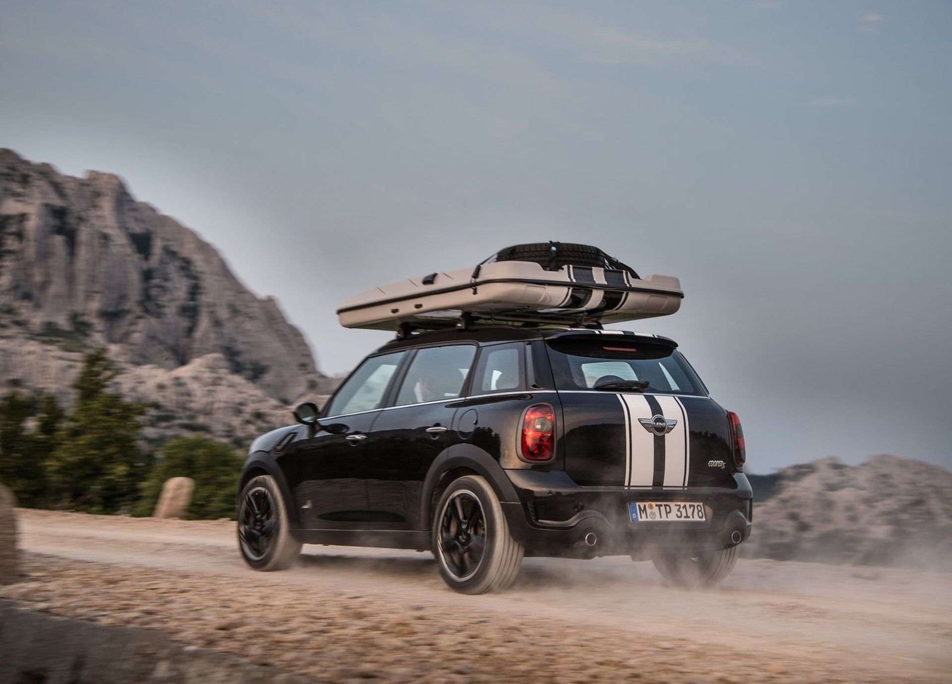 مینی کانتریمن با چادر مسافرتی