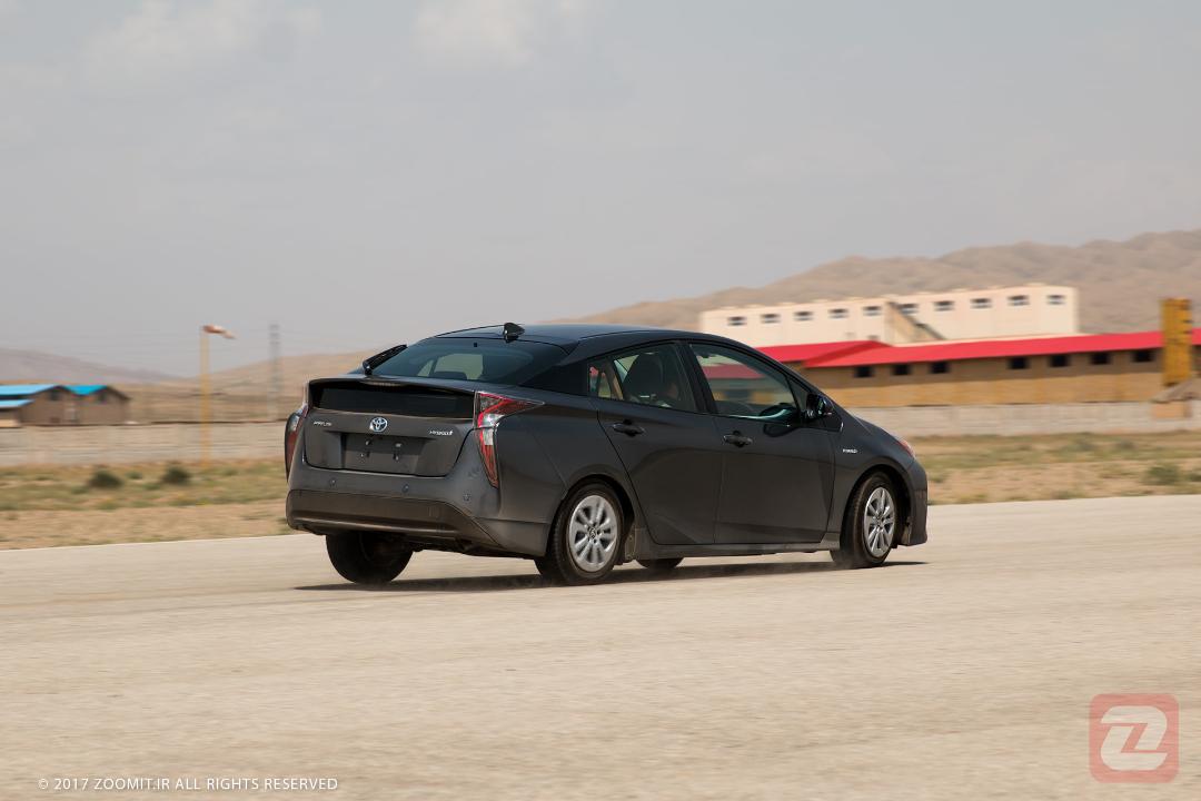تویوتا پریوس 2017 / TOYOTA PRIUS 2017