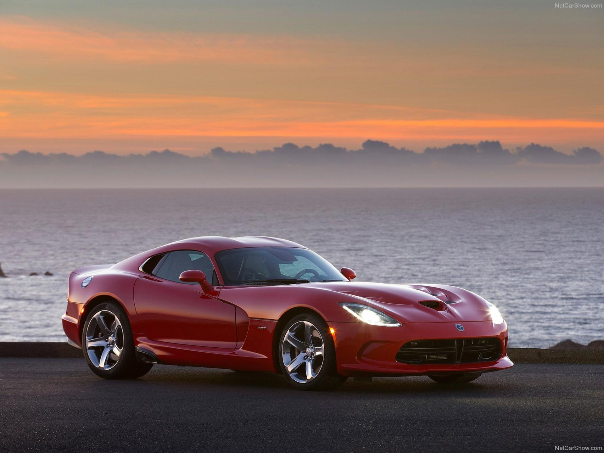 دوج وایپر  Dodge-SRT_Viper-2013