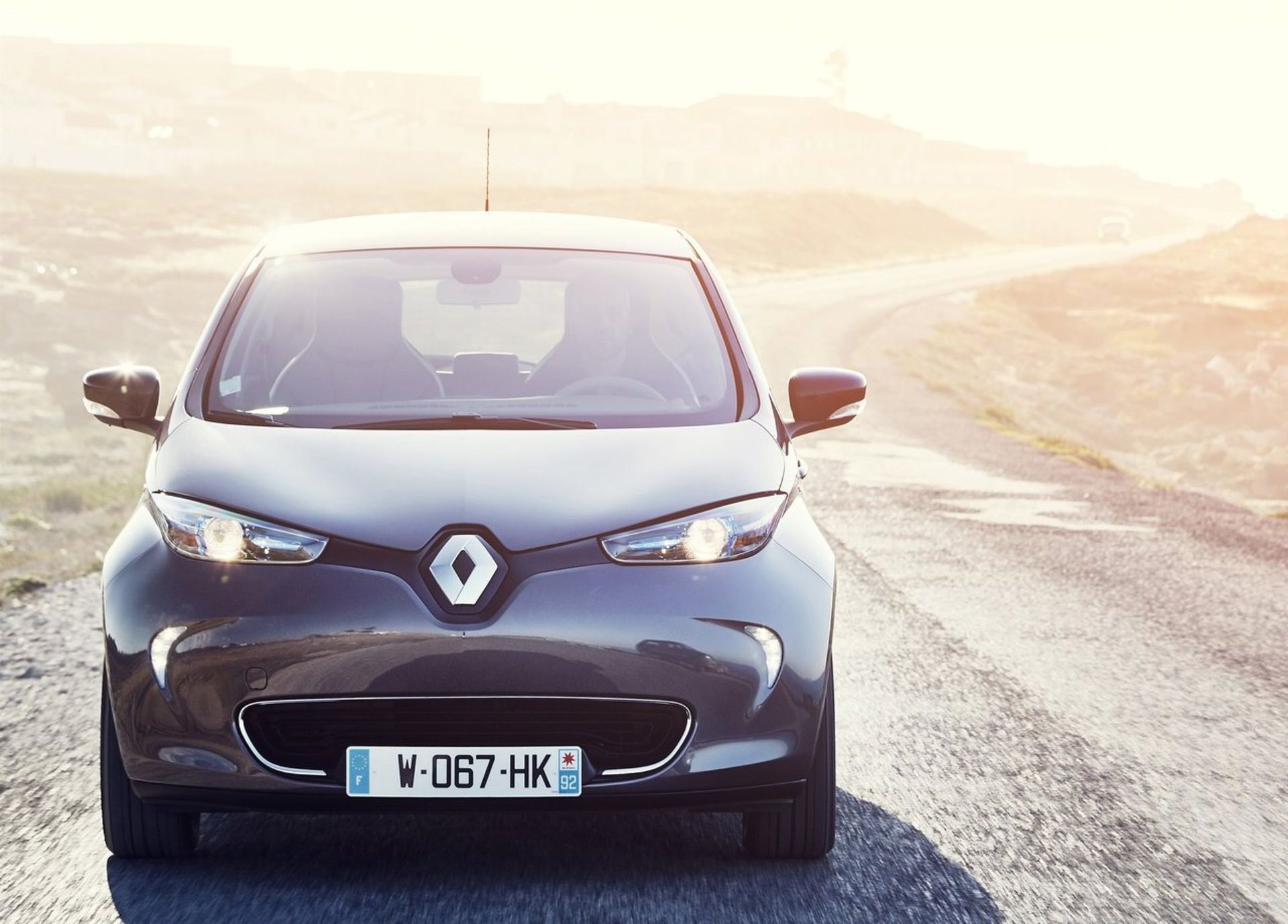 رنو زوئی Renault Zoe 2017