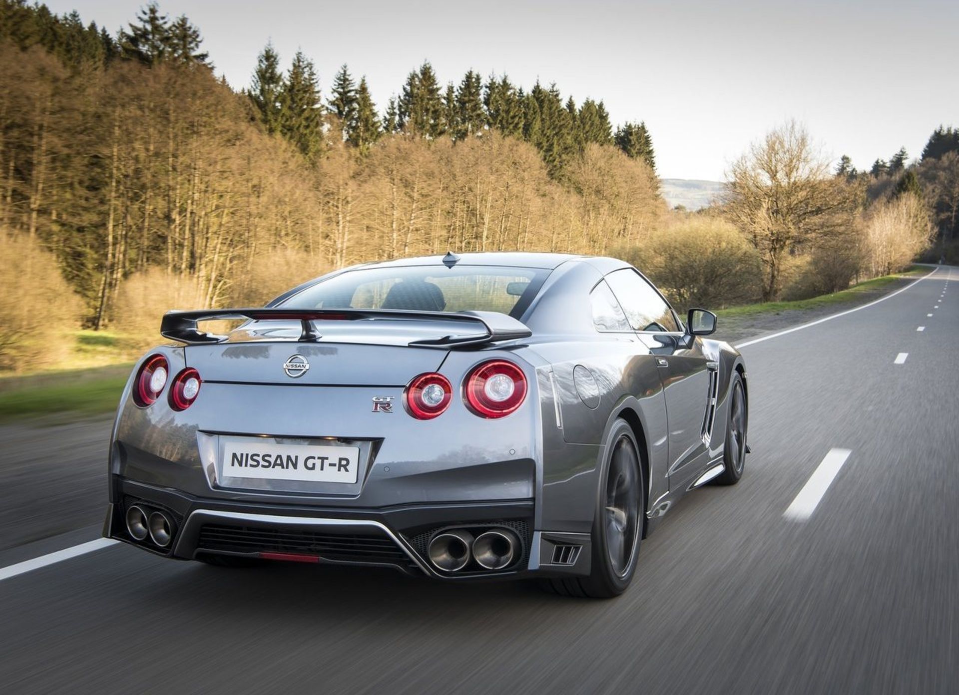 نیسان 2017 Nissan GT-R