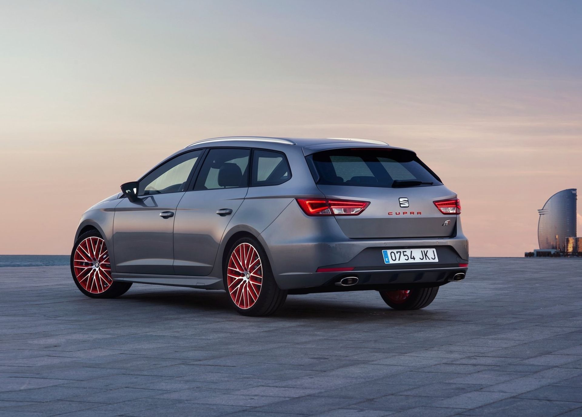 سئات لیون کوپرا Seat-Leon_Cupra