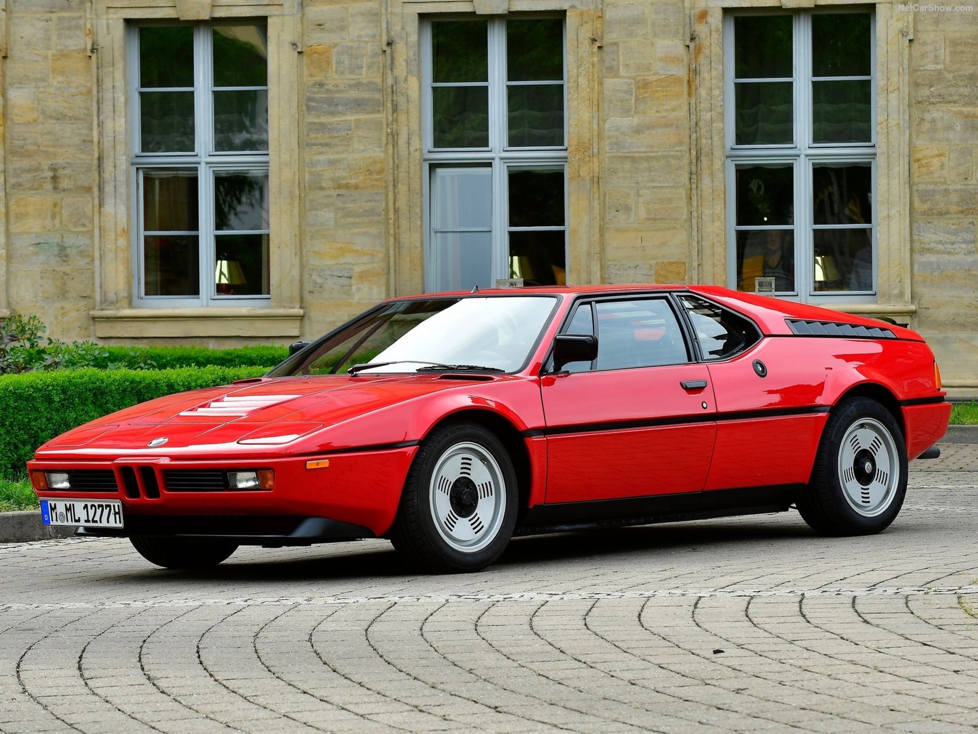 سوپر اسپرت بی ام و BMW-M1-1977