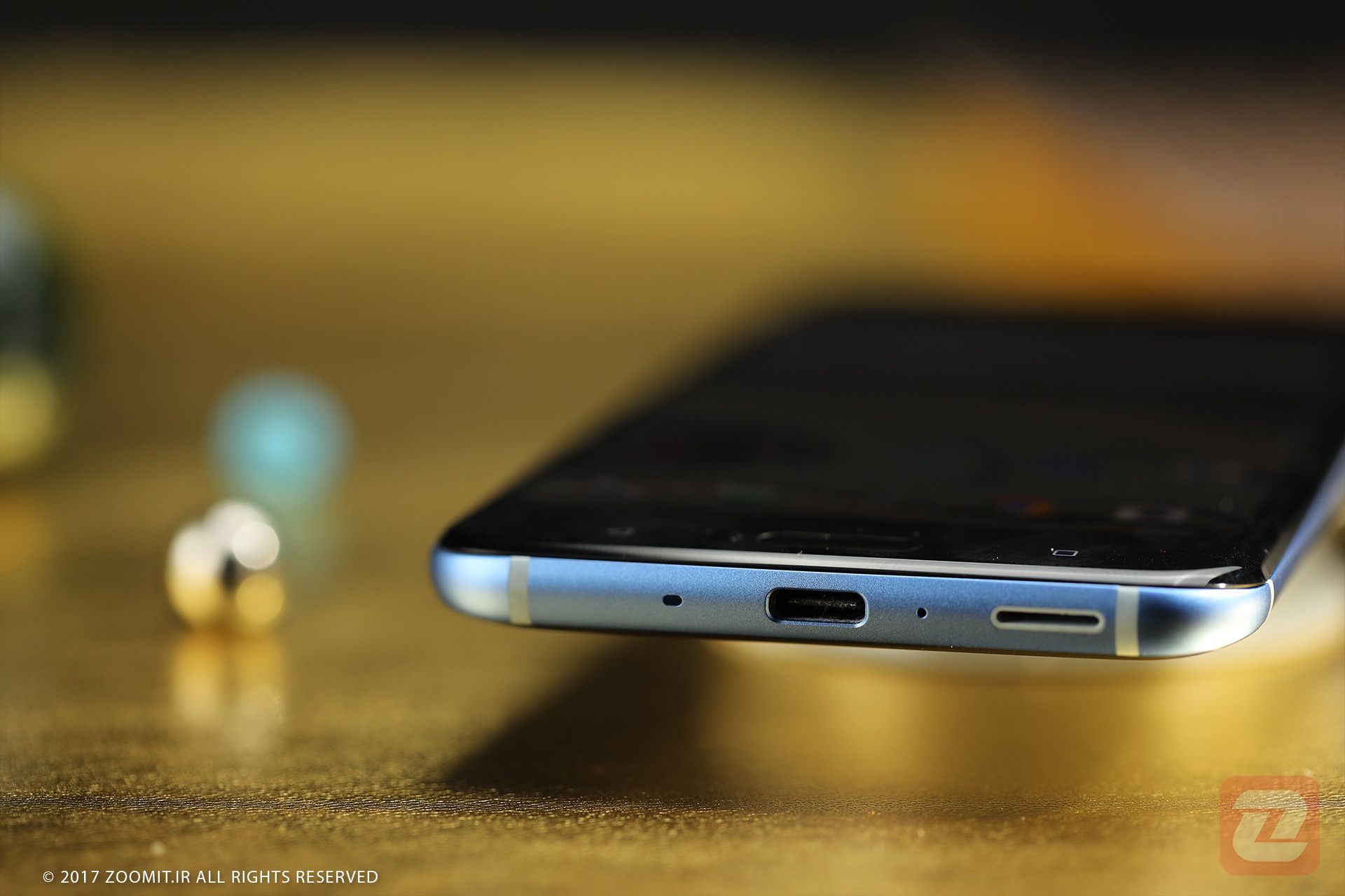 اچ تی سی یو ۱۱ / HTC U11