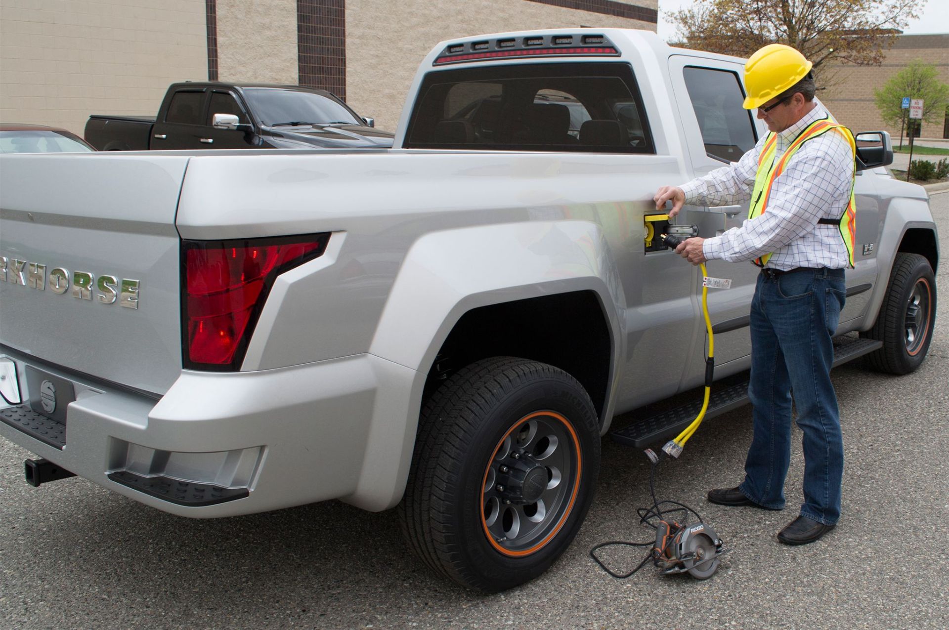 وانت برقی ورک هورس W15 Work horse