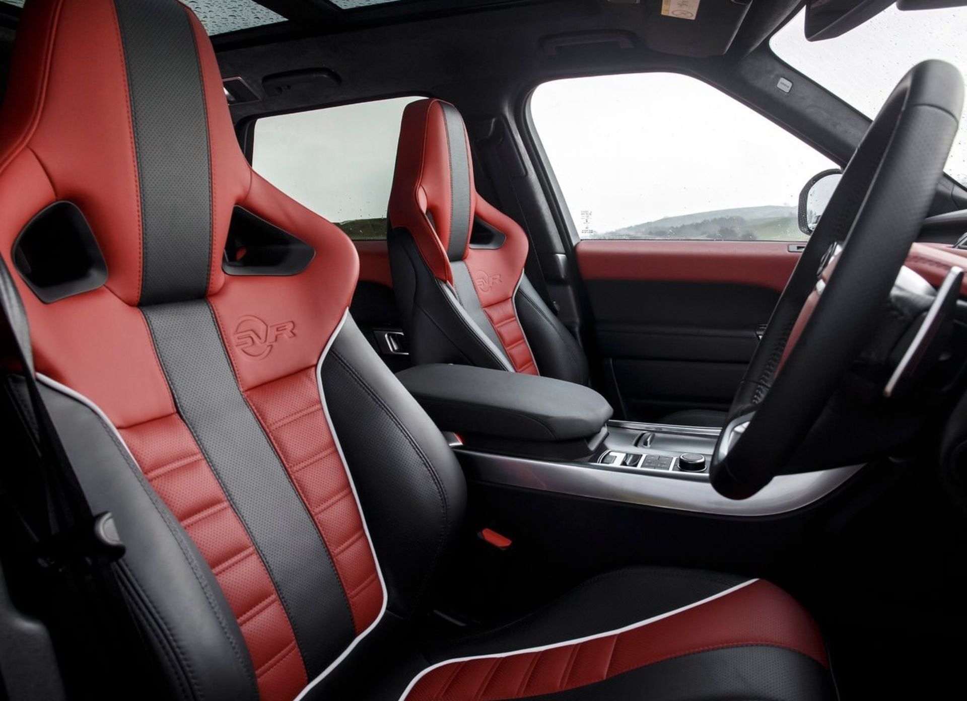 رنجروور 2017  Land rover rang rover SVR