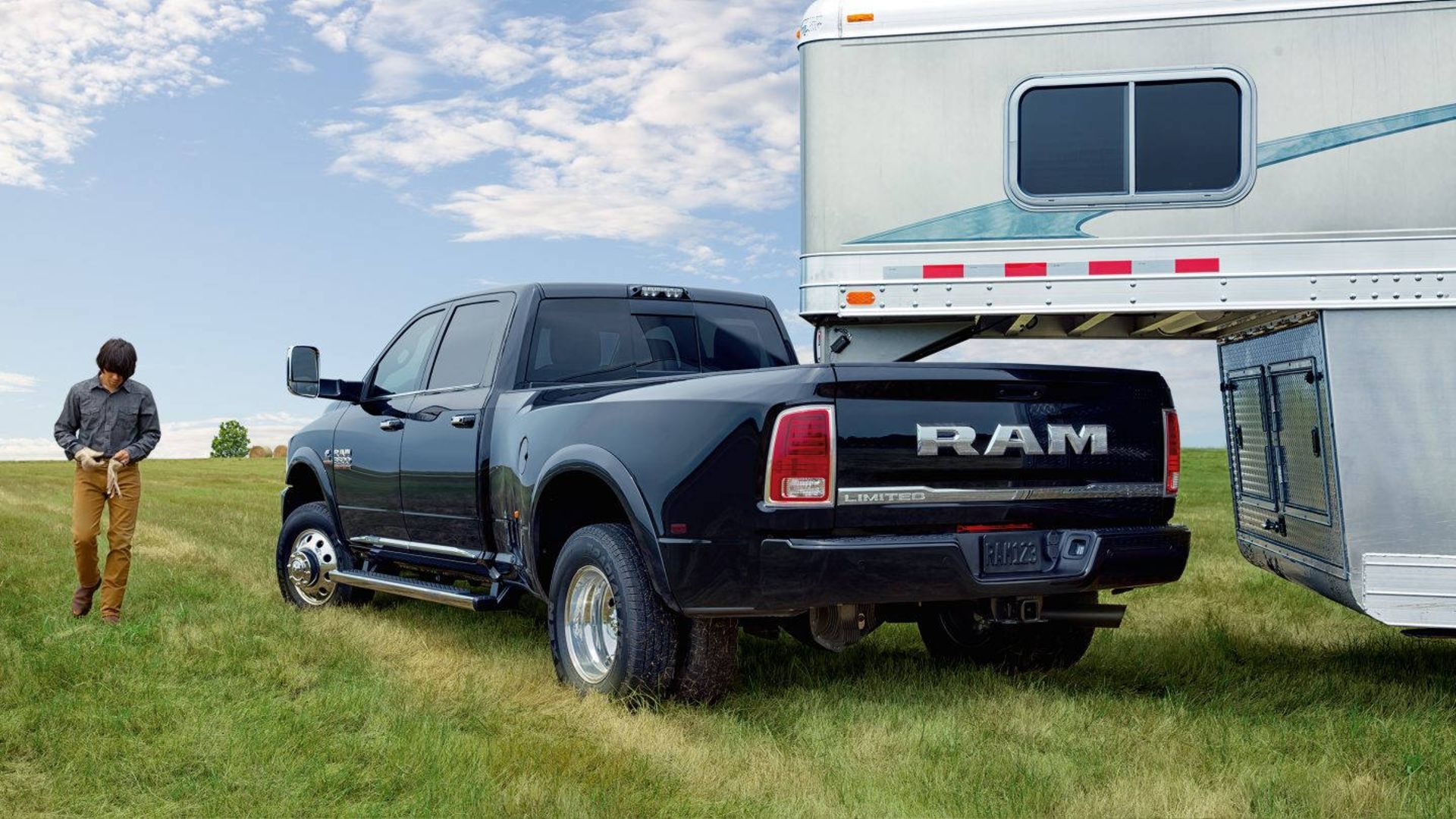  دوج رم Dodge ram 3500HD