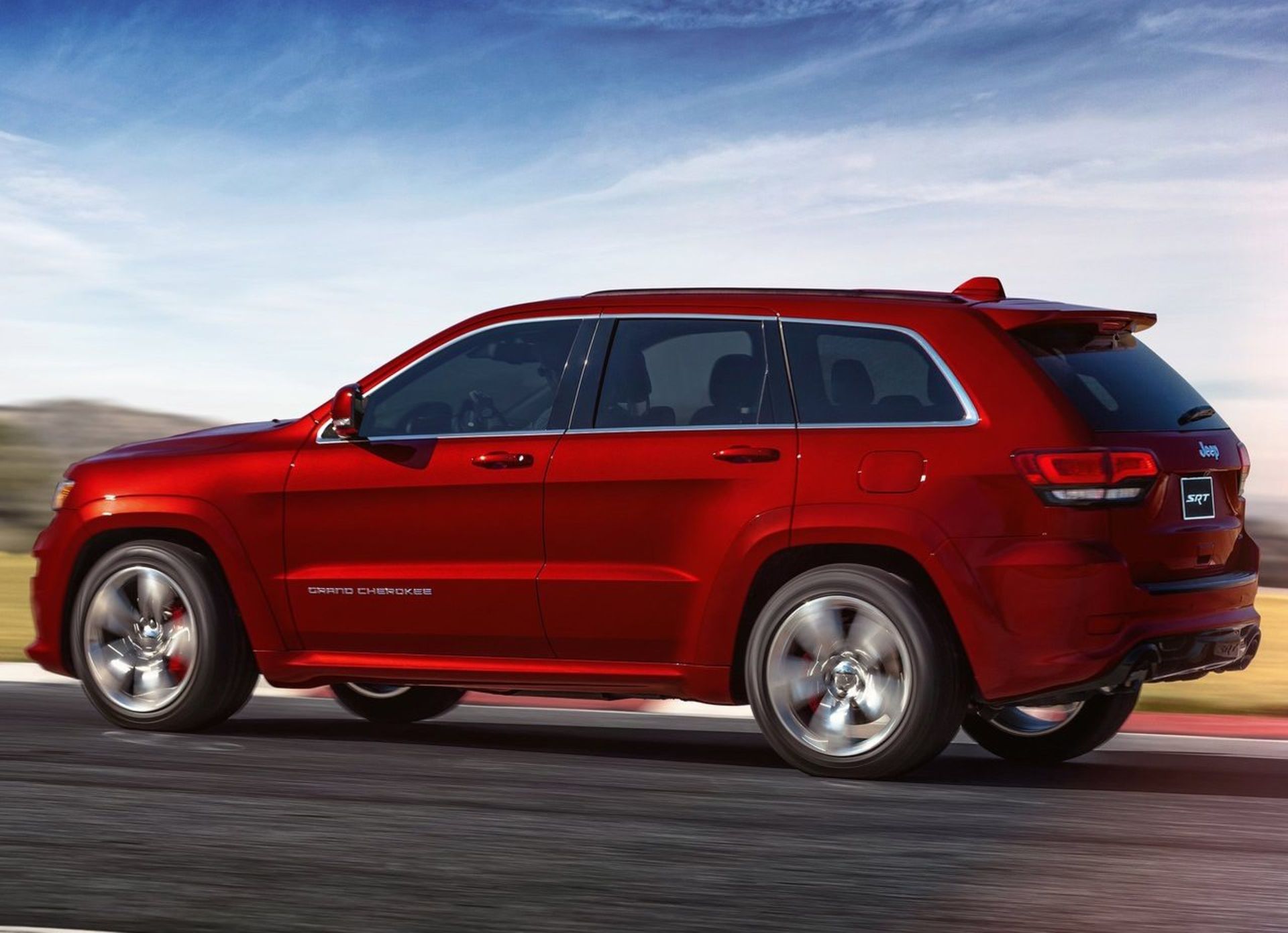 جیپ گرند چروکیJeep grand chrokee SRT