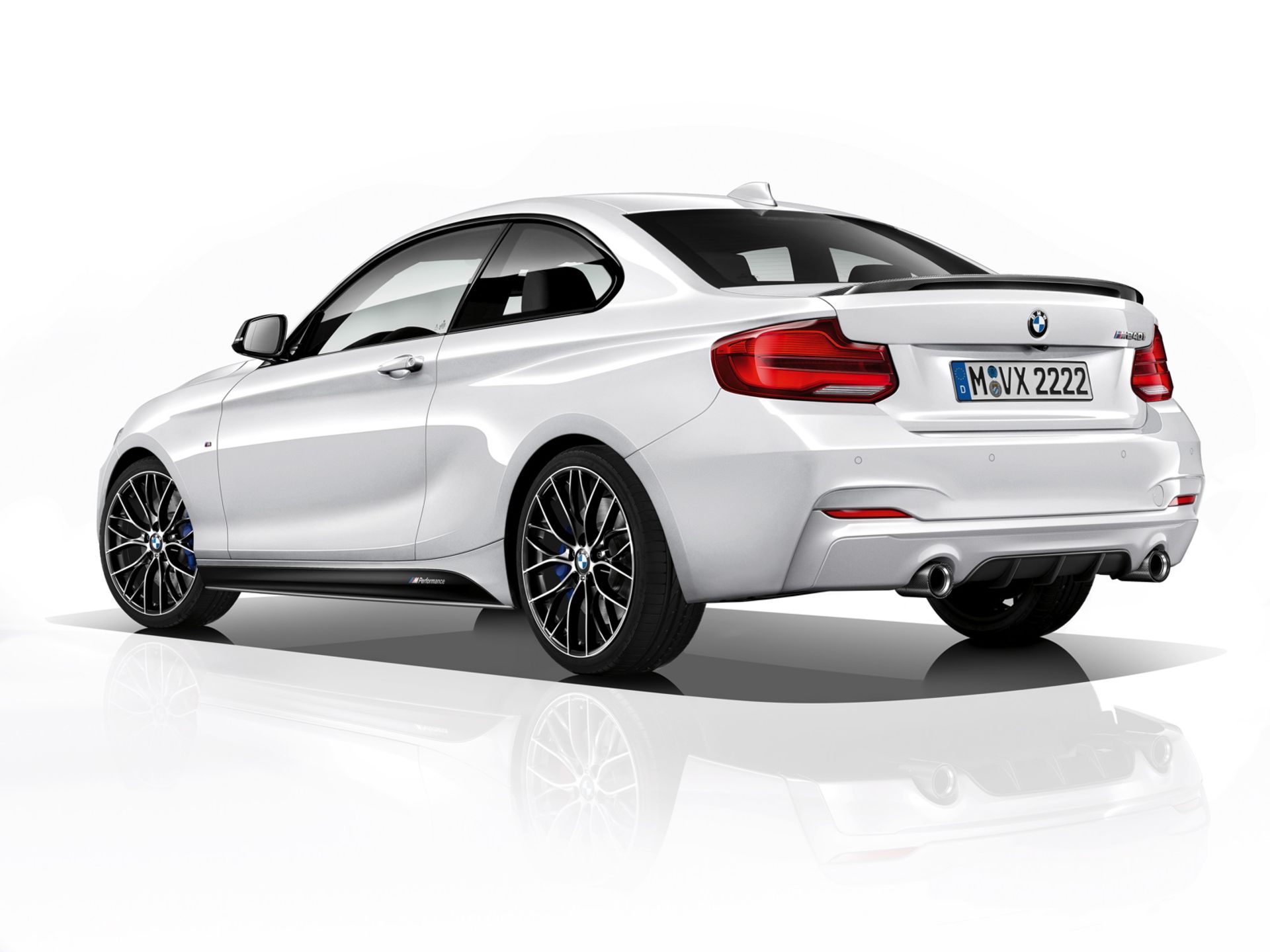 BMW-M240i_Coupe-2018