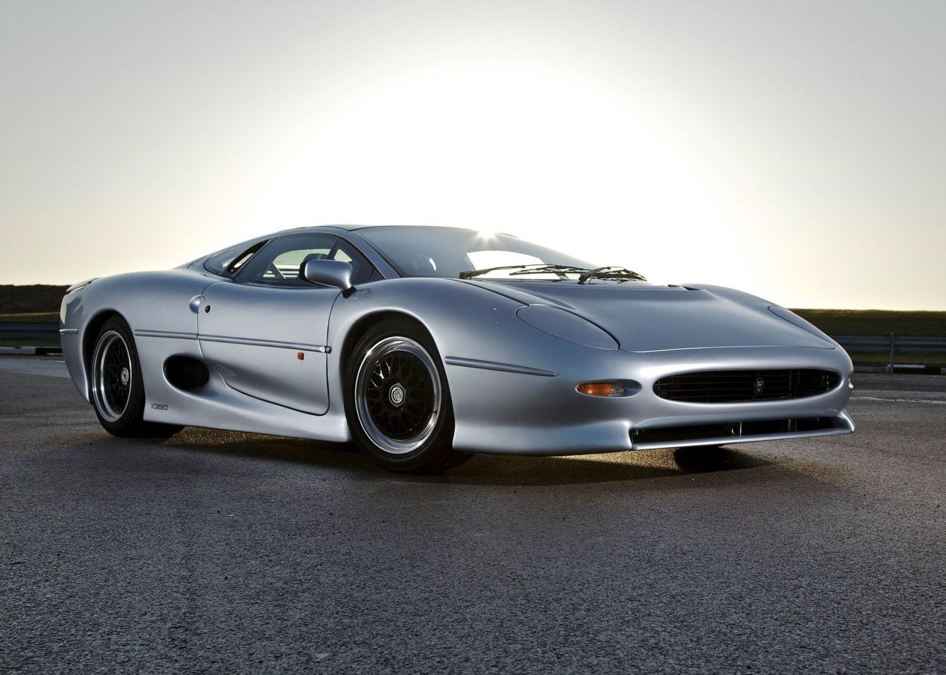 سوپراسپرت جگوار 1992 Jaguar-XJ220