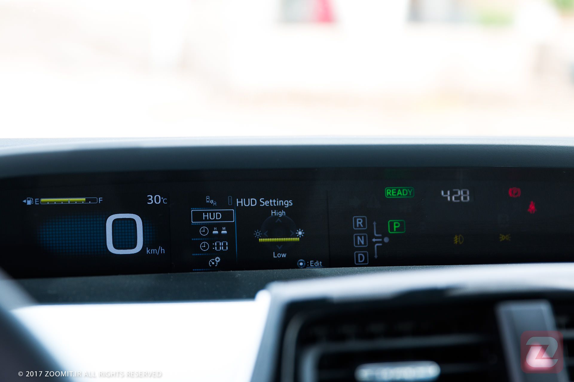 تویوتا پریوس 2017 / TOYOTA PRIUS 2017