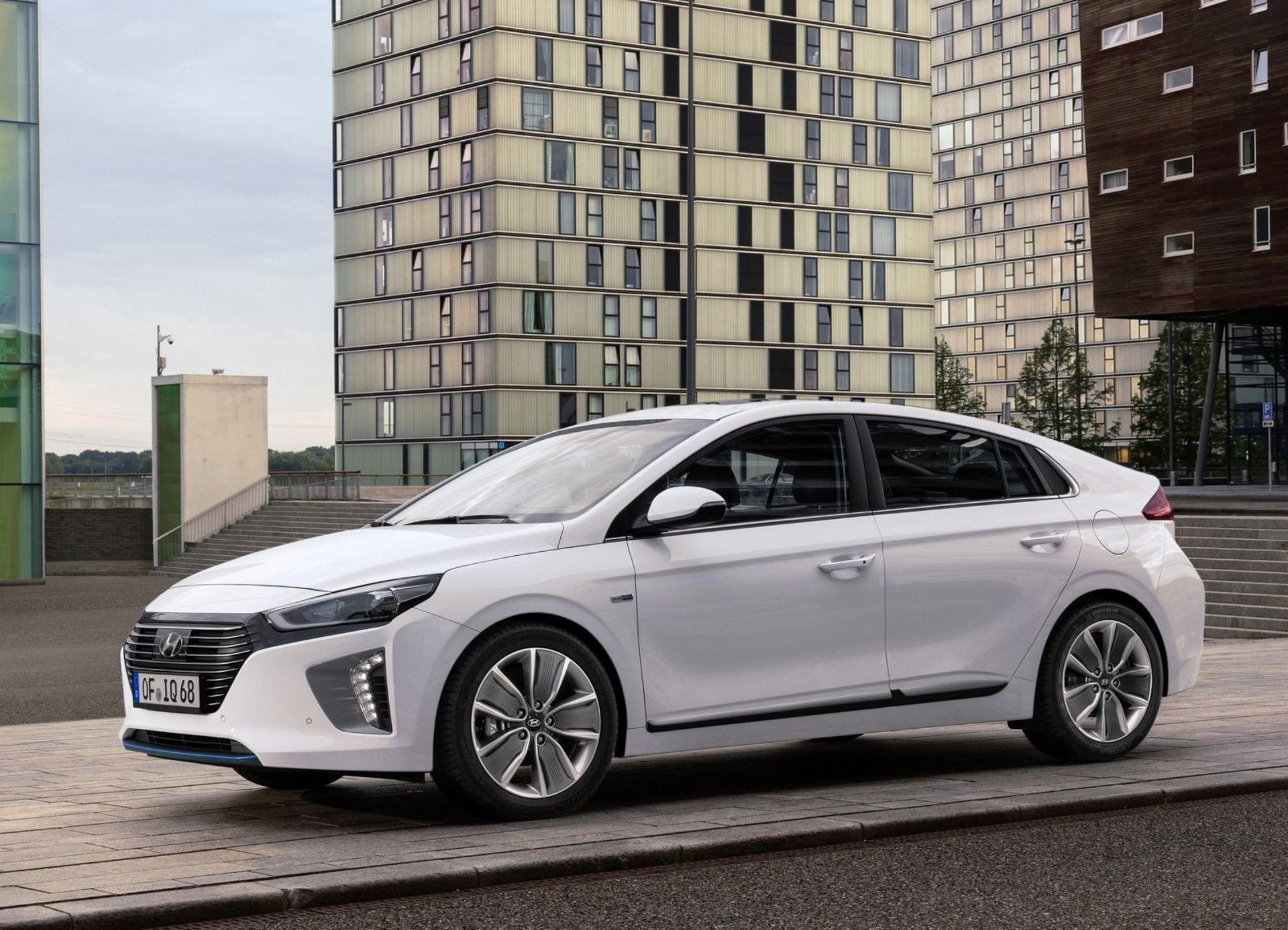 هیوندای آیونیک Hyundai ioniq 2017