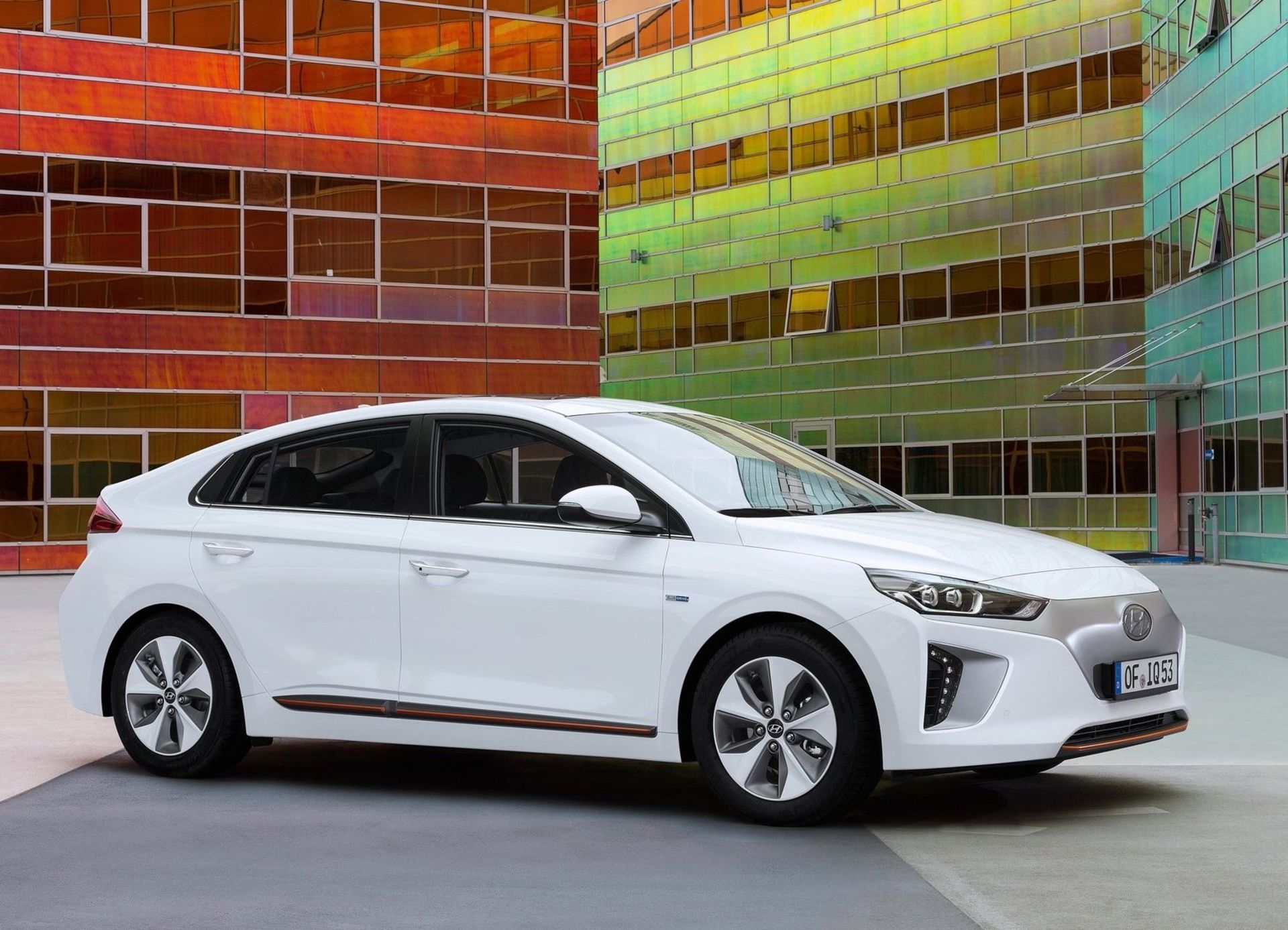هیوندای آیونیک Hyundai ioniq 2017