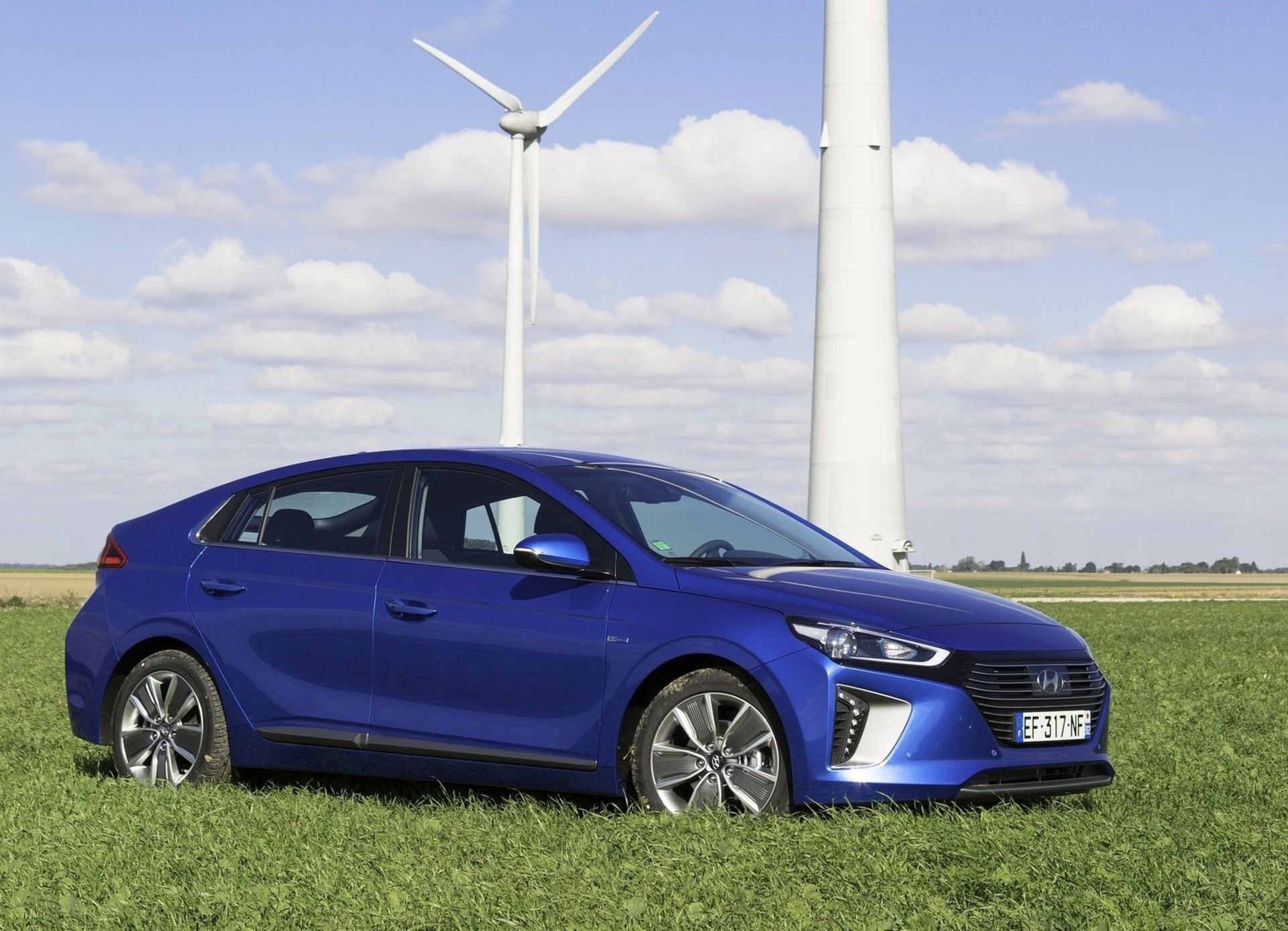 هیوندای آیونیک Hyundai ioniq 2017