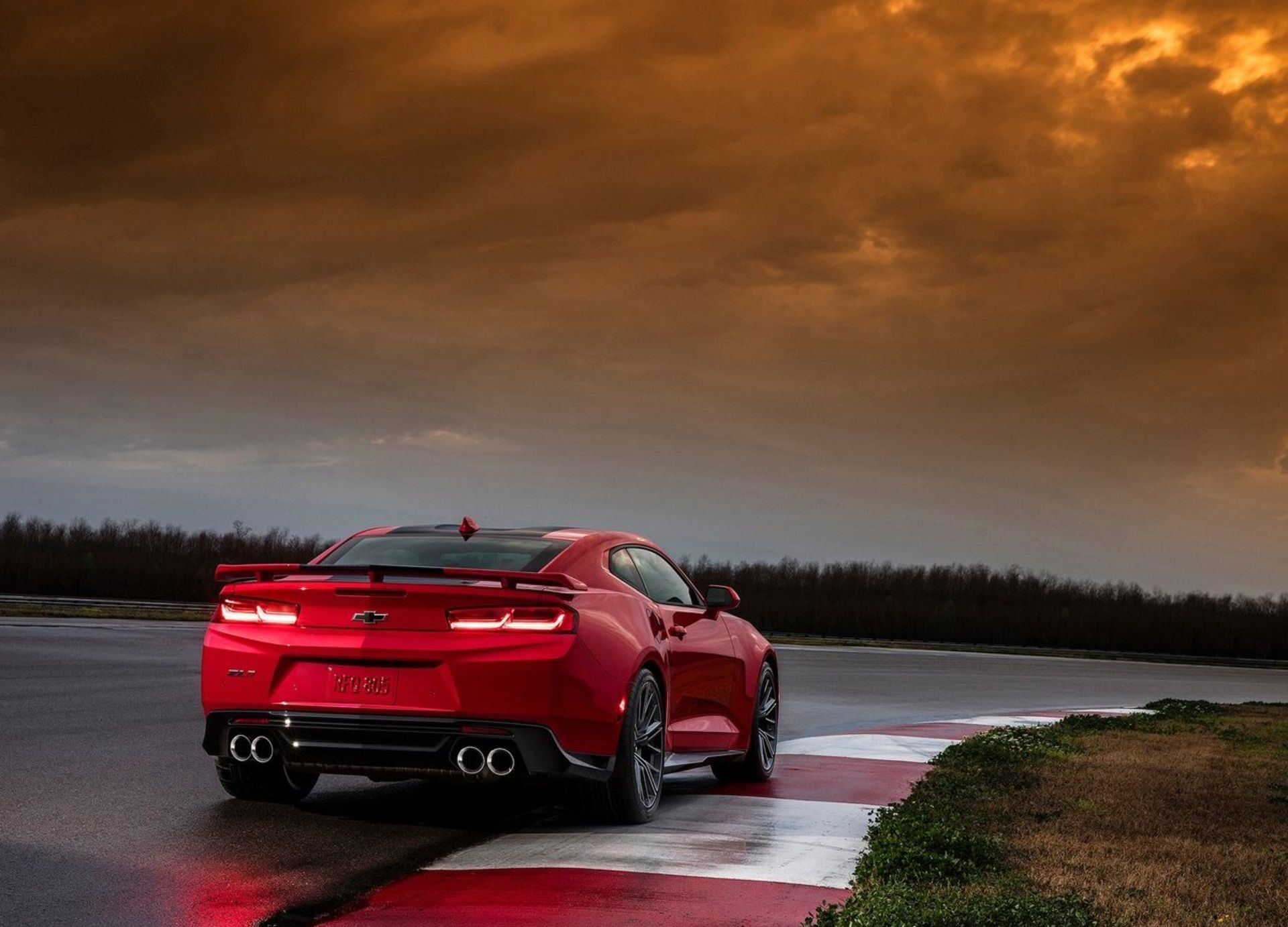 کامارو  Chevrolet camaro Zl1 2017