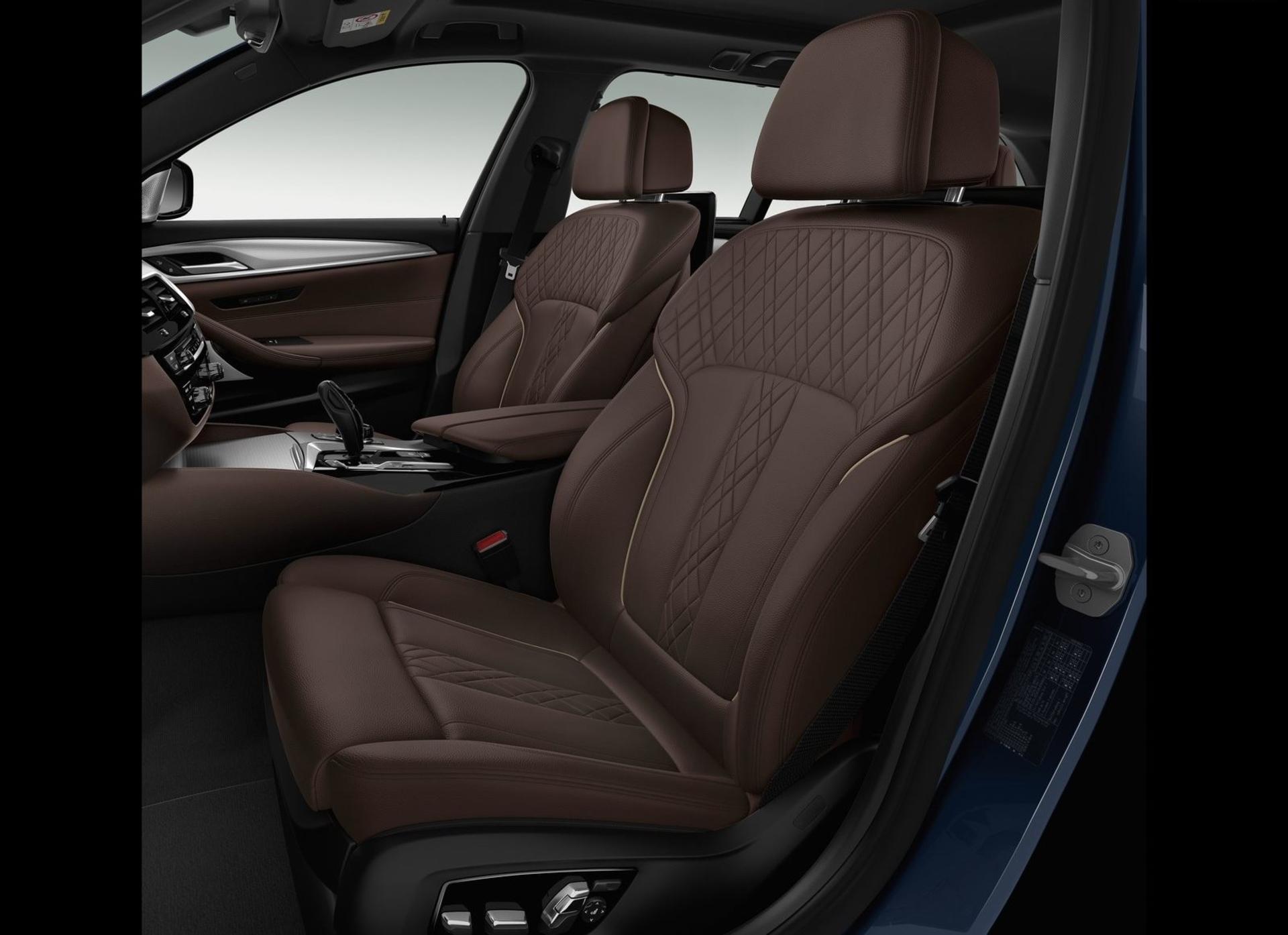 سری 5 استیشن BMW 5-Series Touring 2018