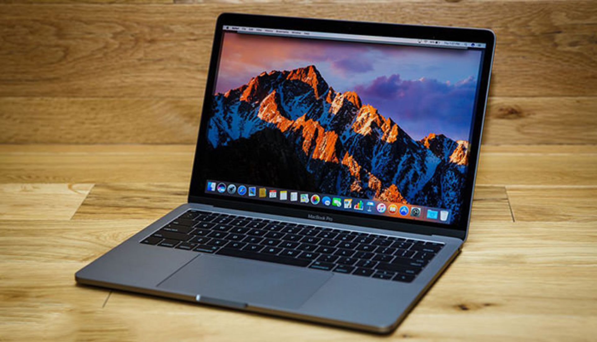 مک‌بوک پرو ۱۳