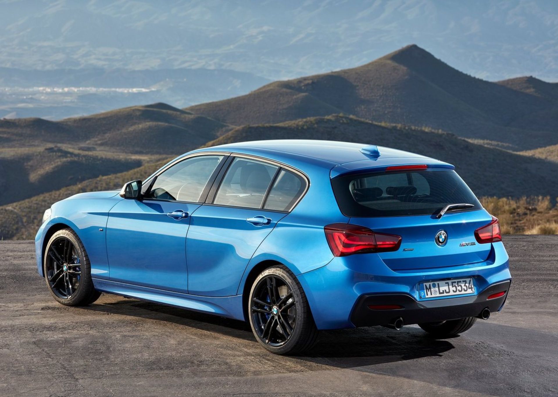سری یک بی ام و BMW series 1 new 2018