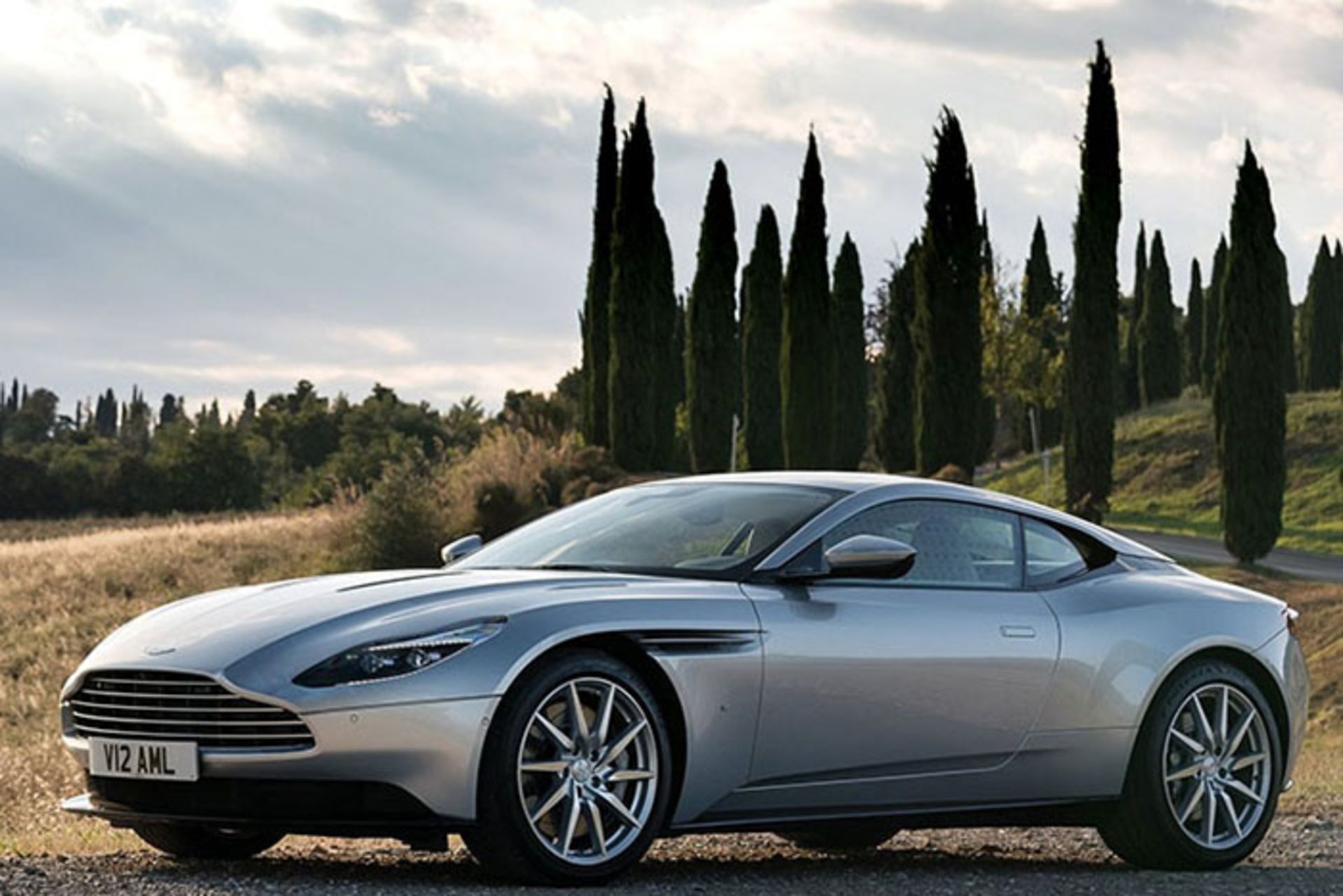 استون مارتین Aston martin DB11