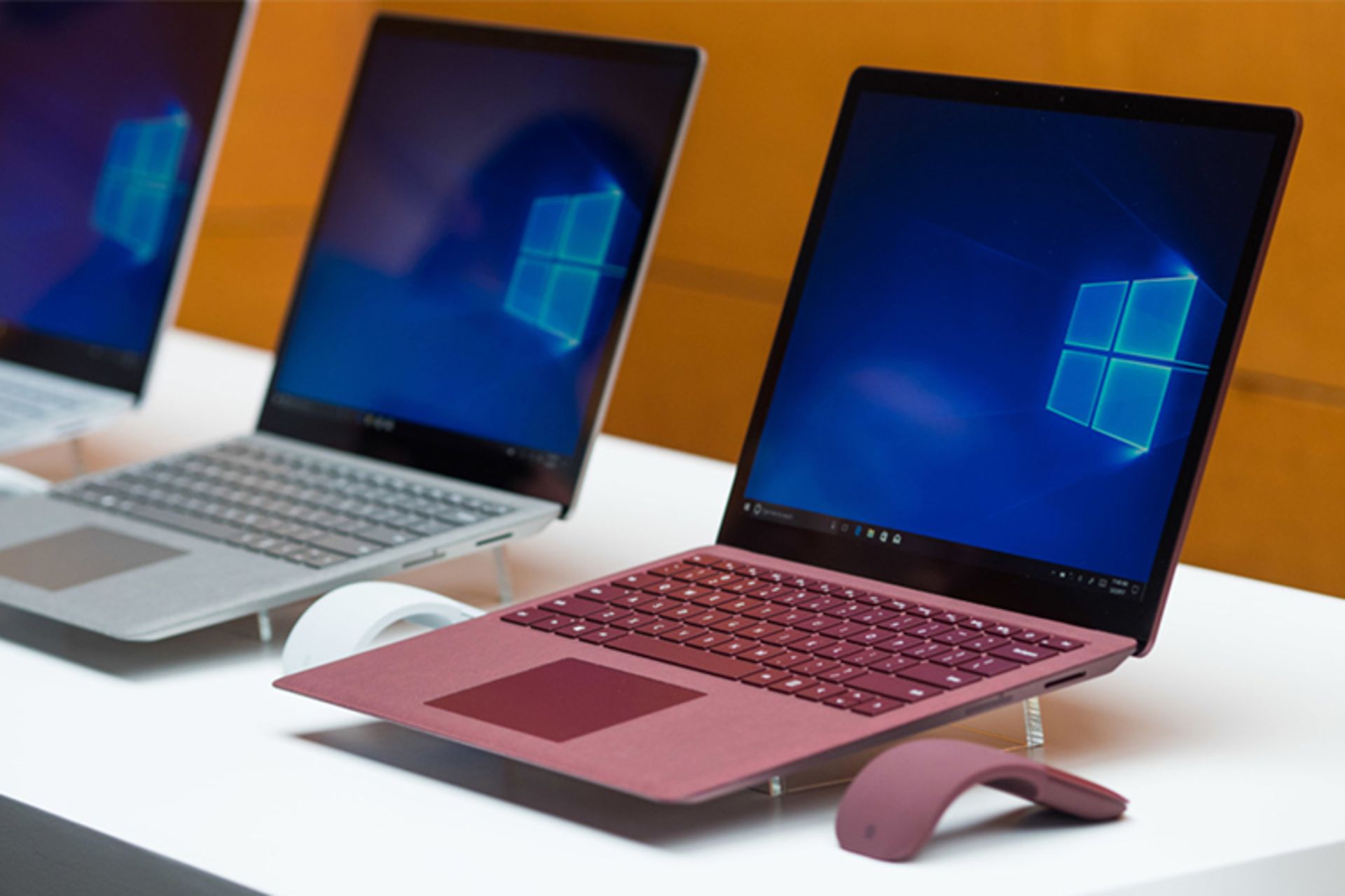 سرفیس لپ تاپ / Surface Laptop