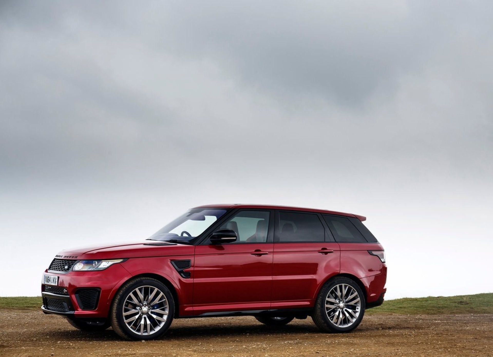 رنجروور 2017  Land rover rang rover SVR