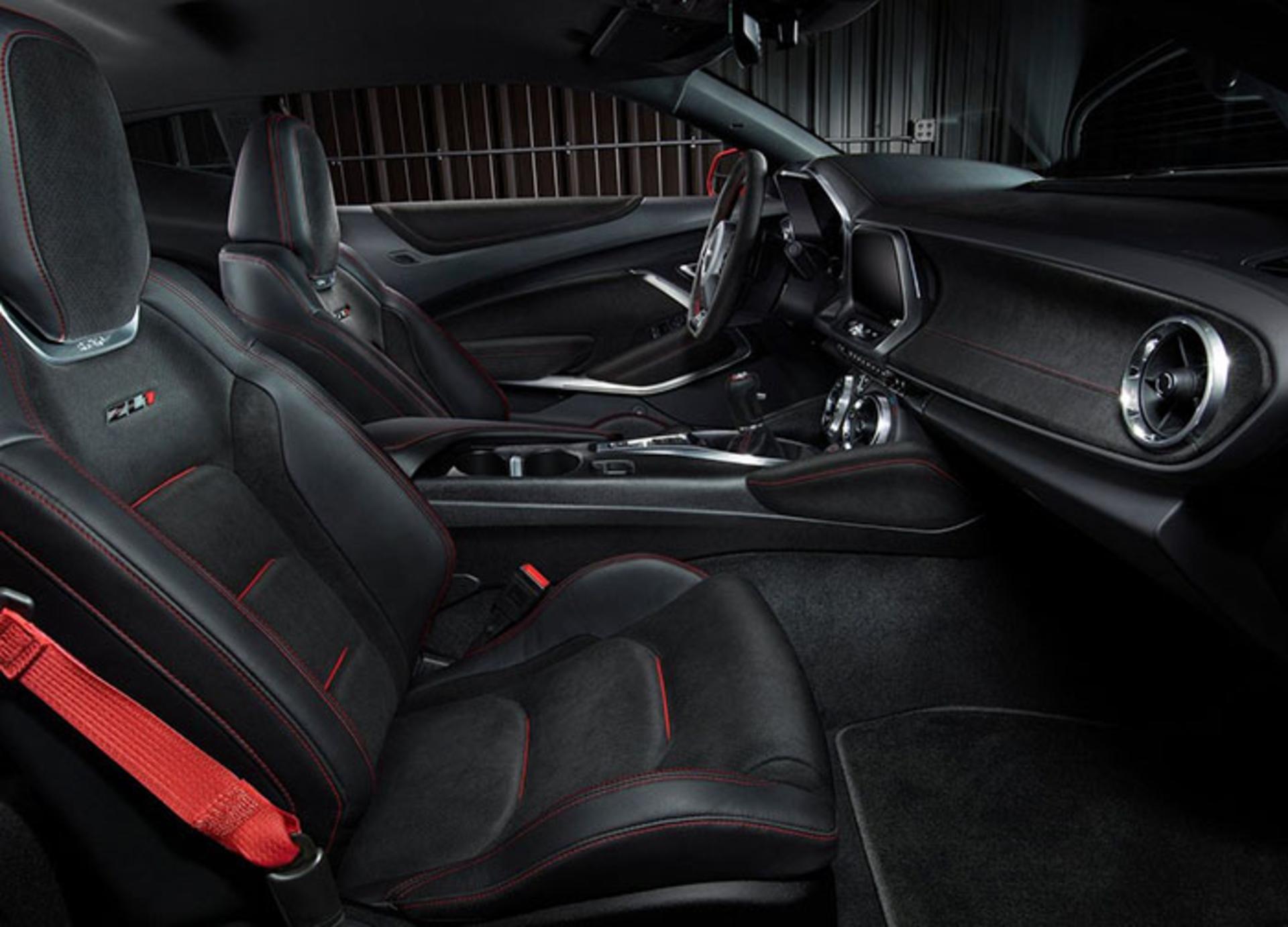 کامارو  Chevrolet camaro Zl1 2017