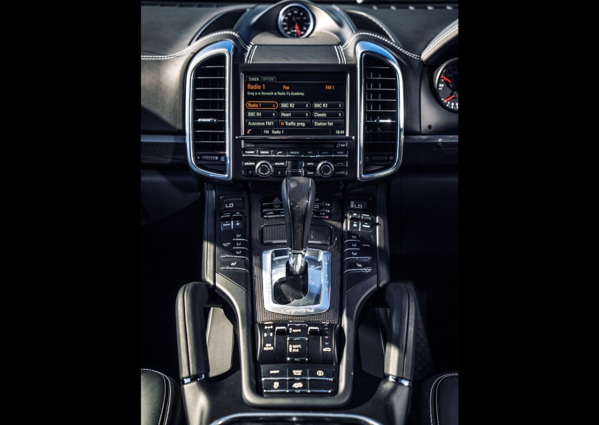 پورشه کاین Porsche Cayenn