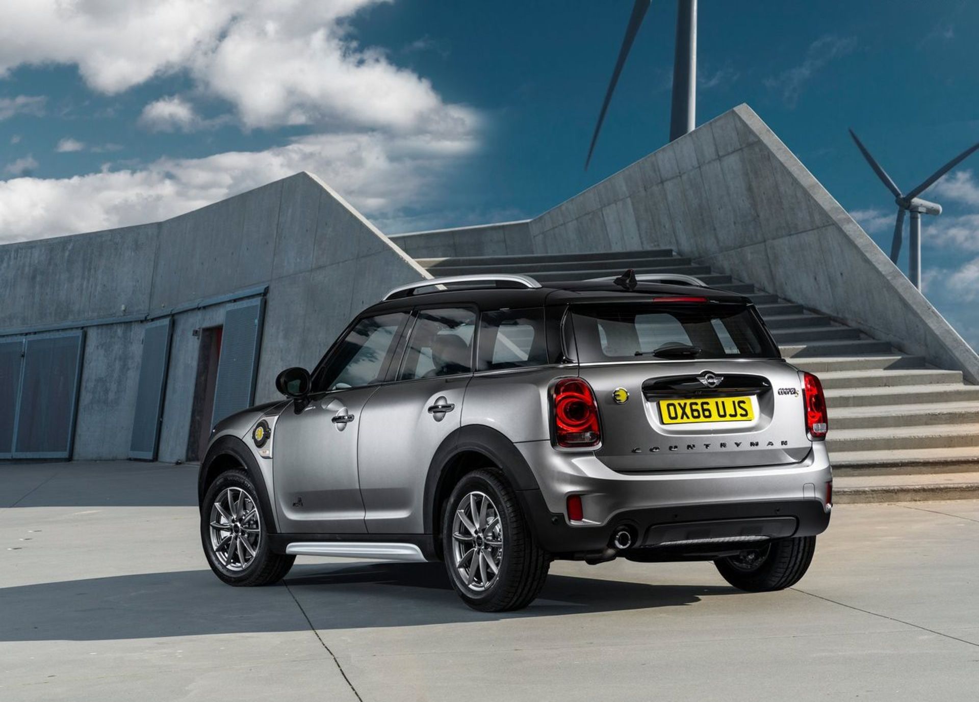 مینی کانتریمن پلاگین Mini Countryman Plug-in Hybrid 2017