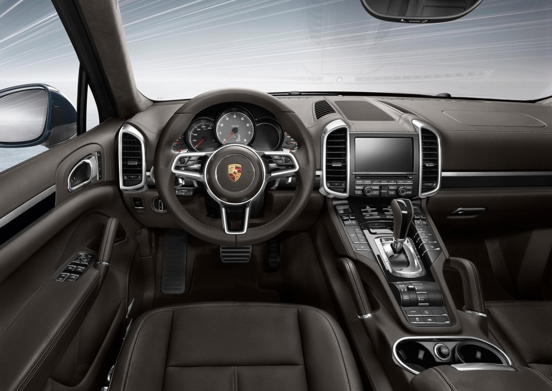 پورشه کاین Porsche Cayenn