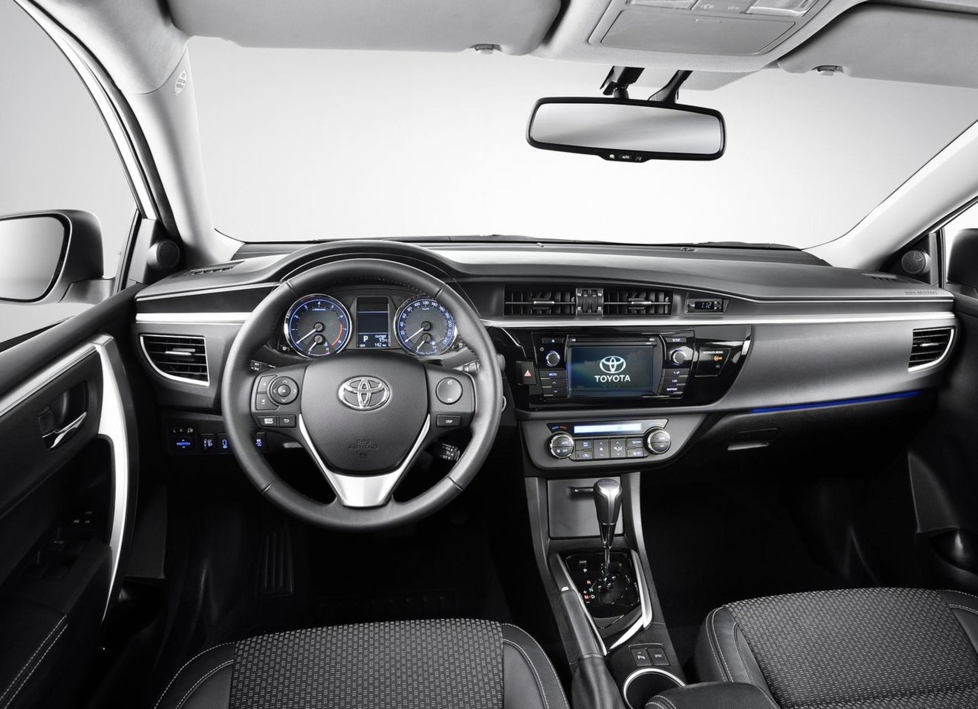تویوتا کرولا Toyota corola 2016