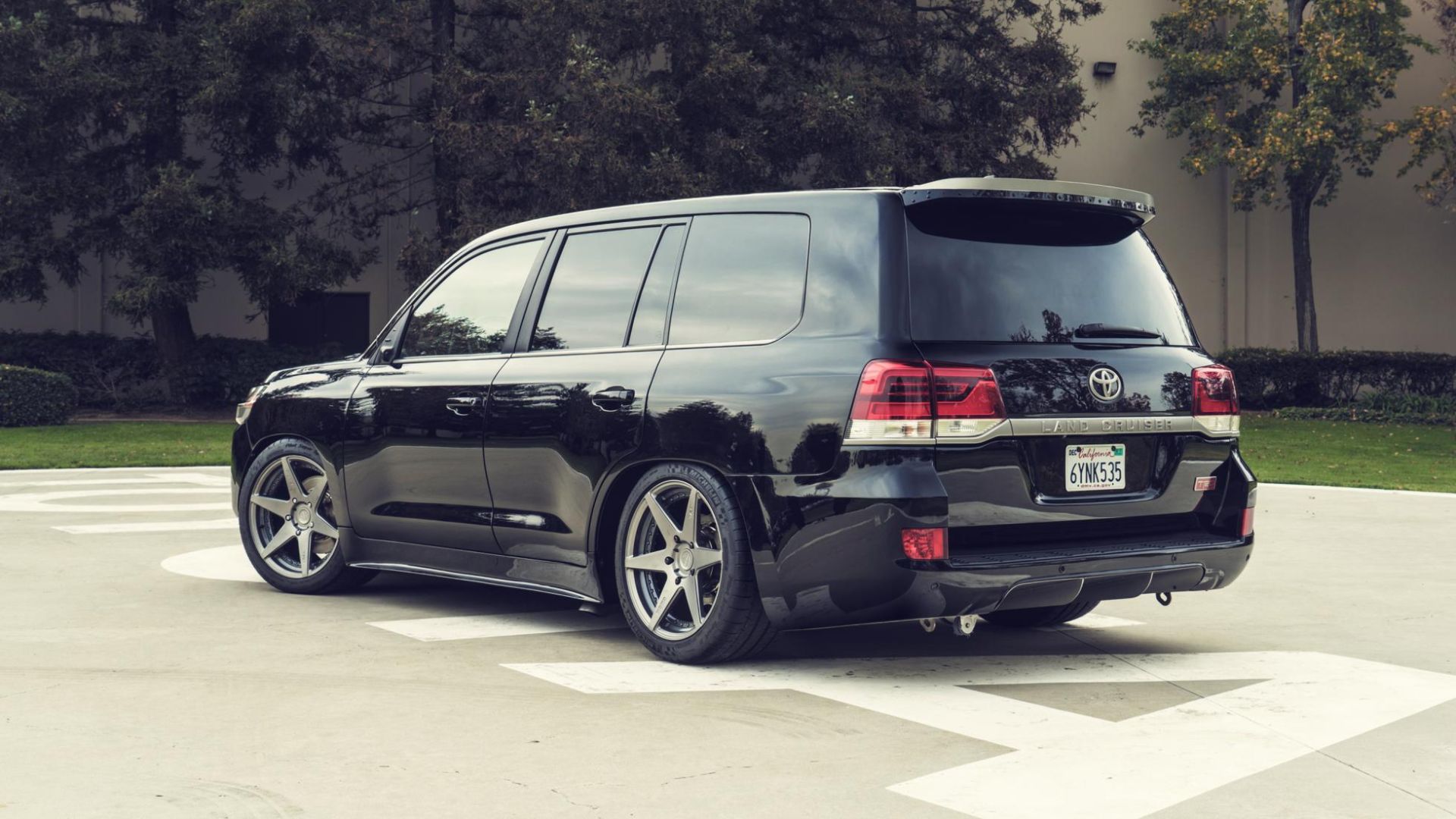 لندکروزر لنداسپید toyota Land Cruiser 2017