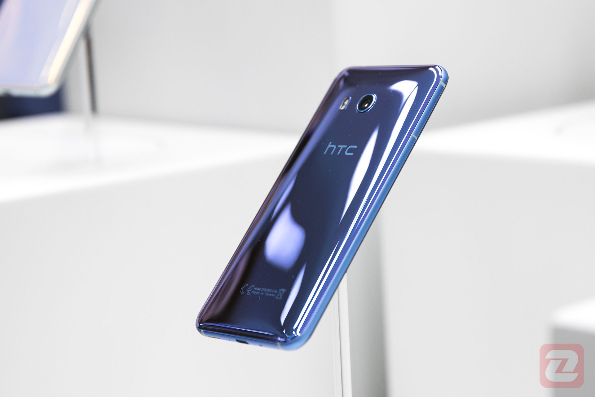 HTC U11 اچ تی سی یو 11