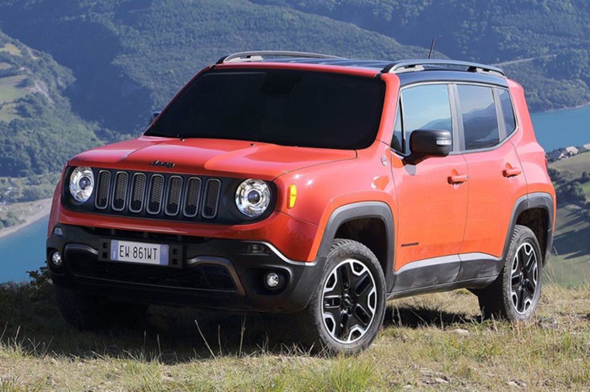 جیپ رنگید  JEEP renegade 