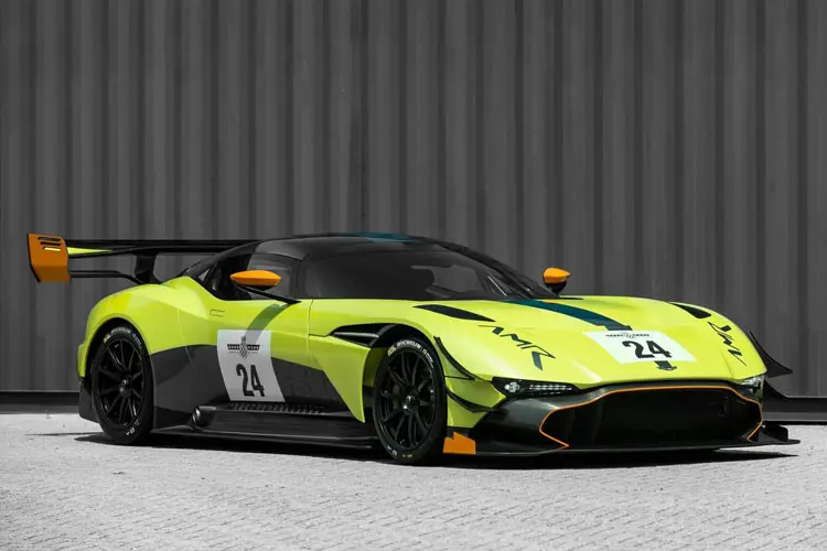 Aston Martin Vulcan AMR Pro