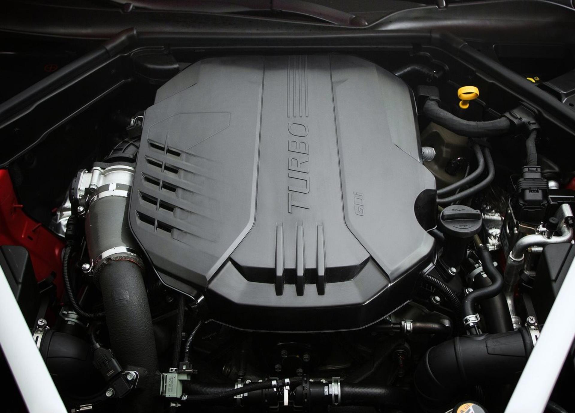 کیا استینگر KIA Stinger