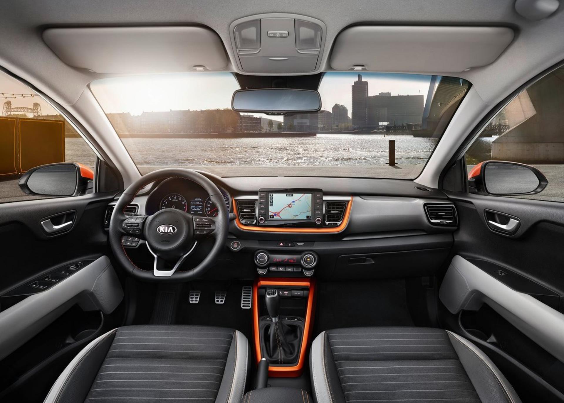 کیا استونیک Kia Stonic 2018