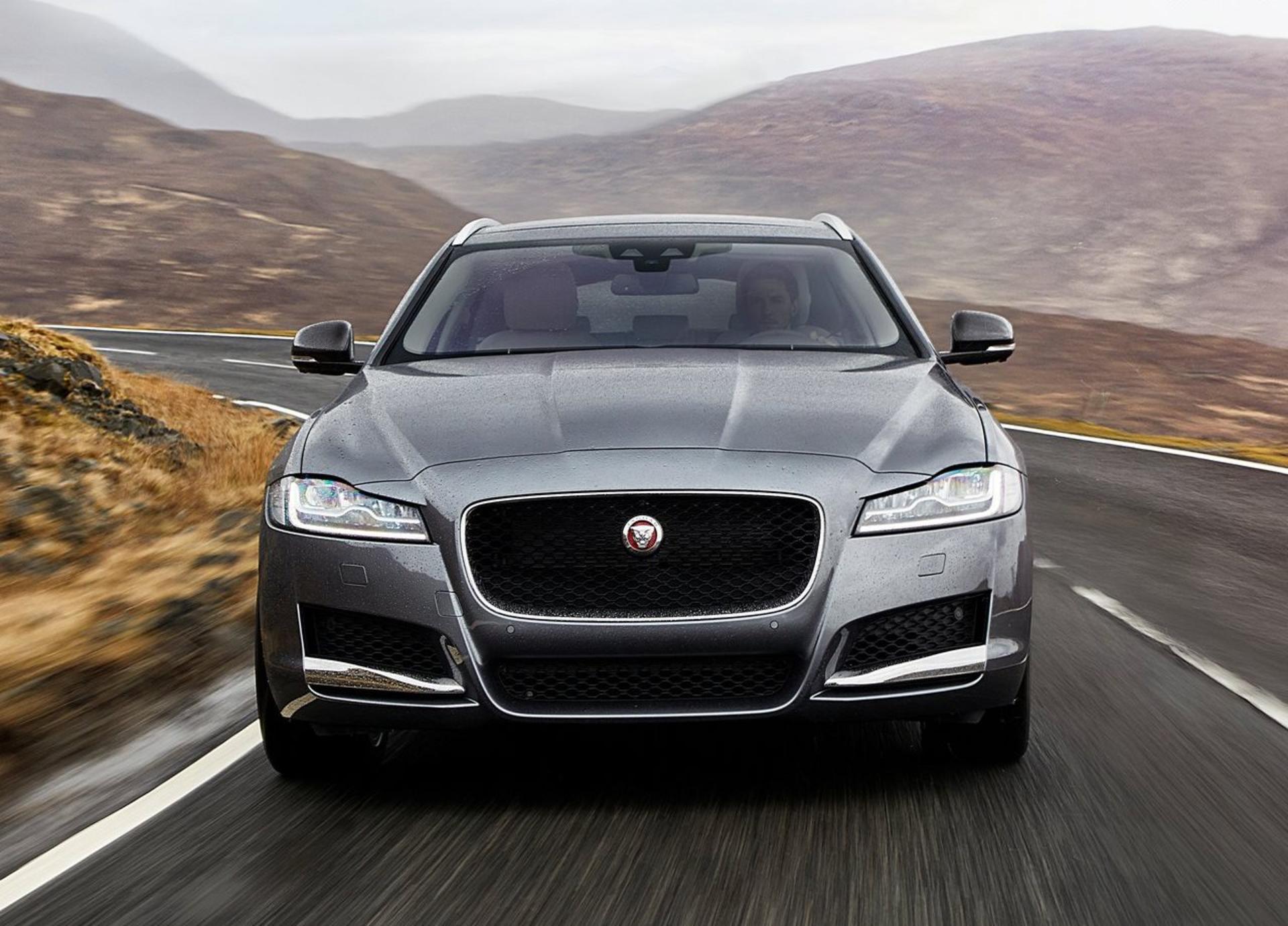 جگوار XF  استیشن (اسپرت بریک)  2018 Jaguar XF Sportbrake