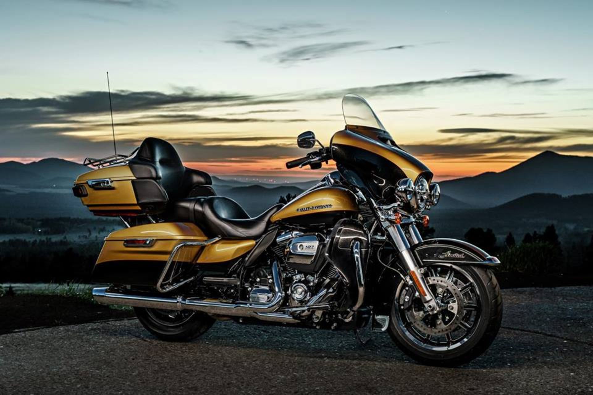هارلی دیویدسن اولترا لیمیتد Harley-Davidson Ultra Limited