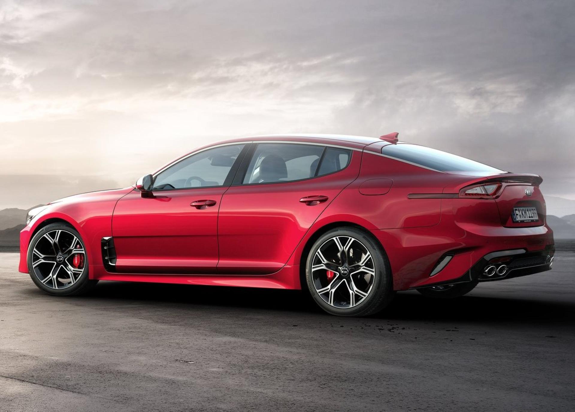 کیا استینگر KIA Stinger